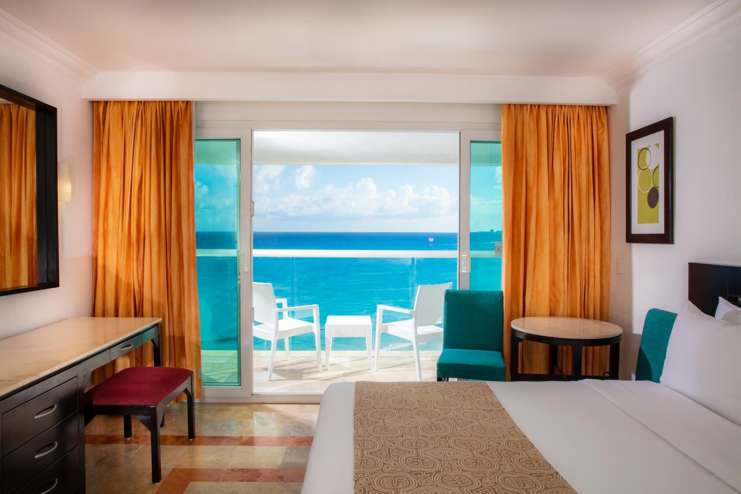 Deluxe Room With Ocean View