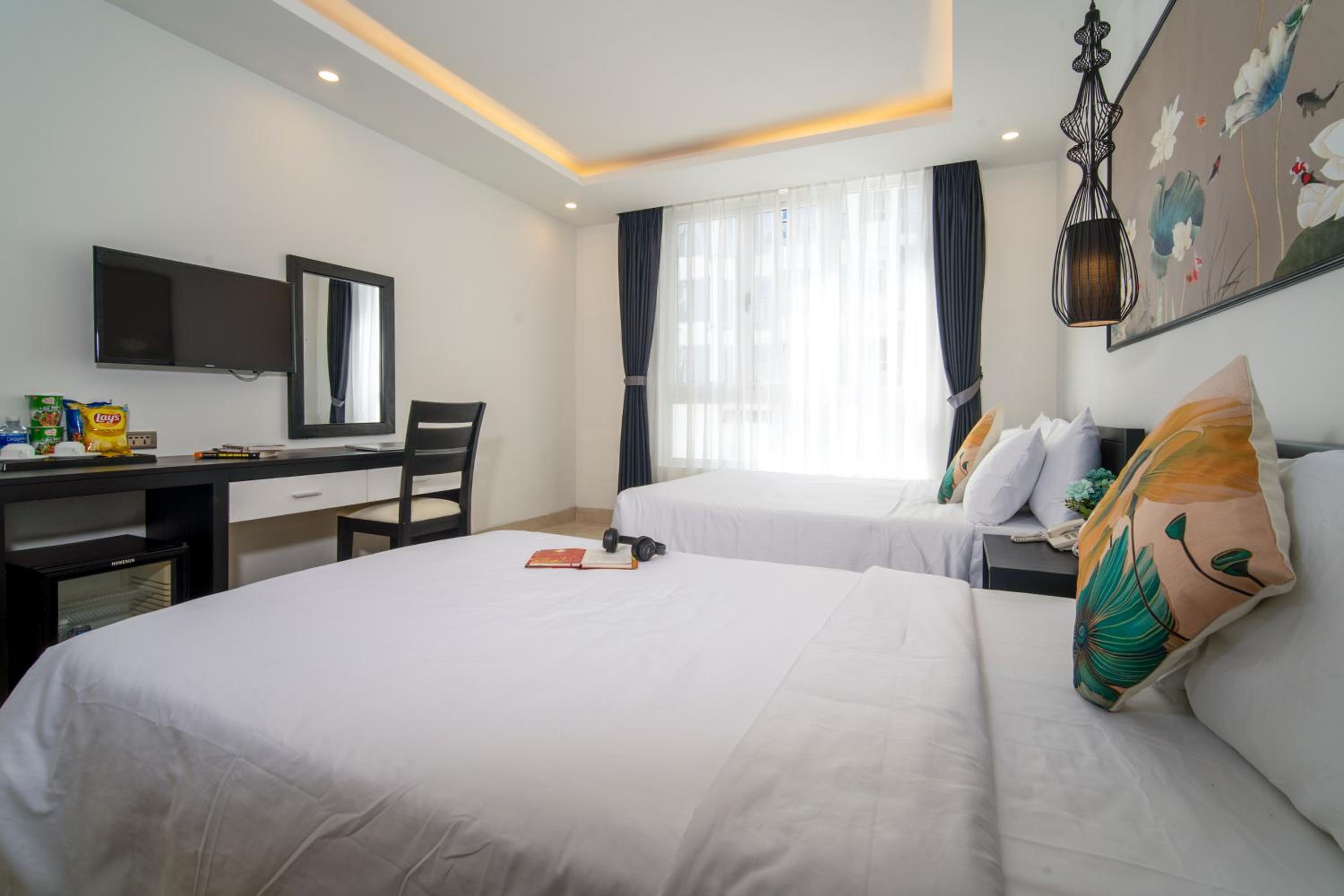 Deluxe Triple Room - City View