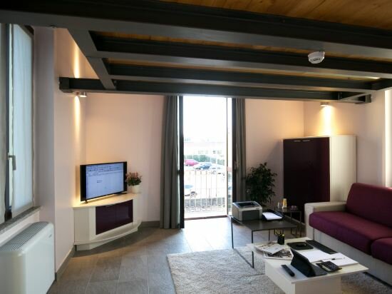 Apartment - Split Level With Naviglio View (Lilium)