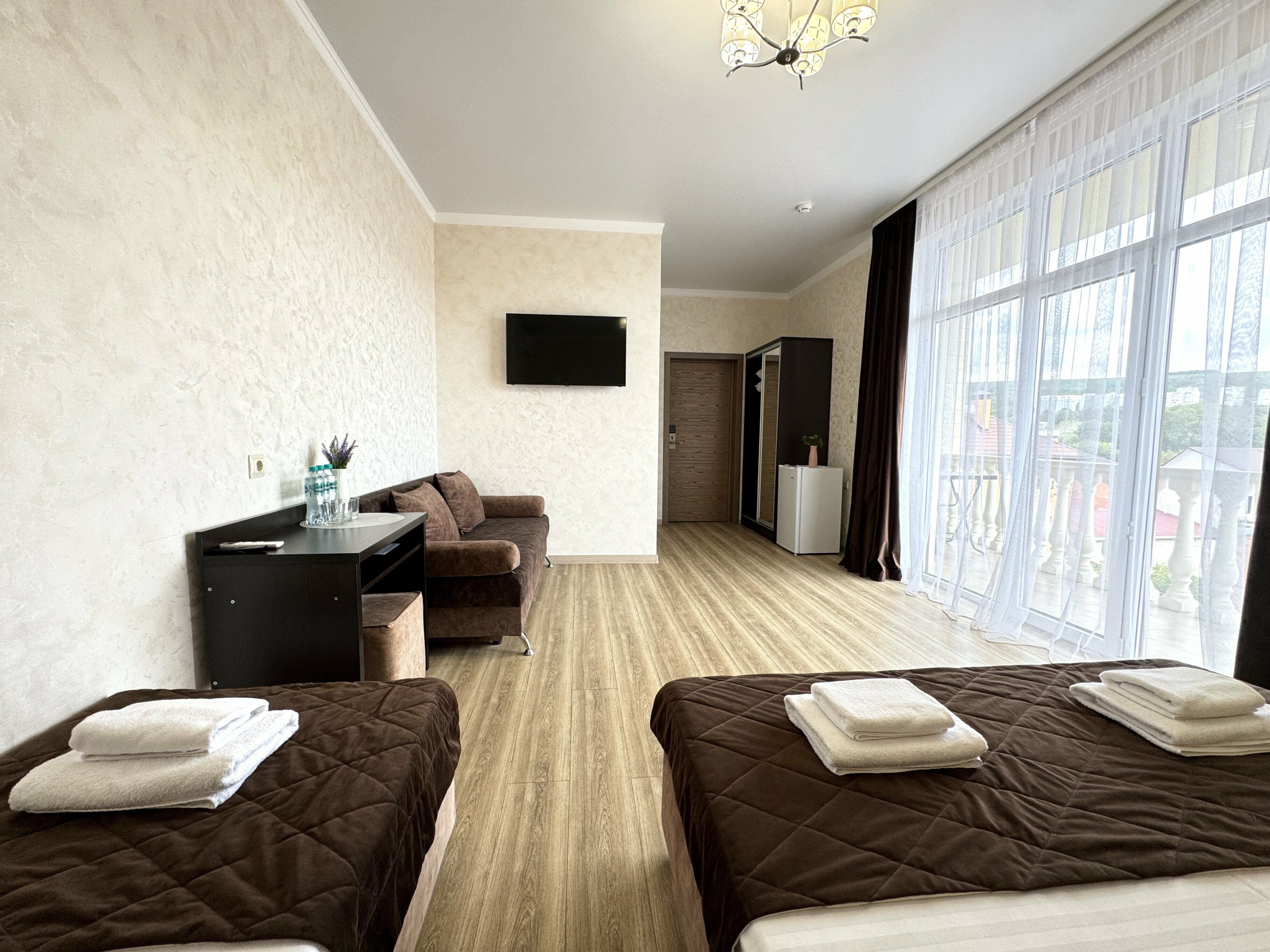 LUXE (КОРПУС АДОНИС) с большой лоджией