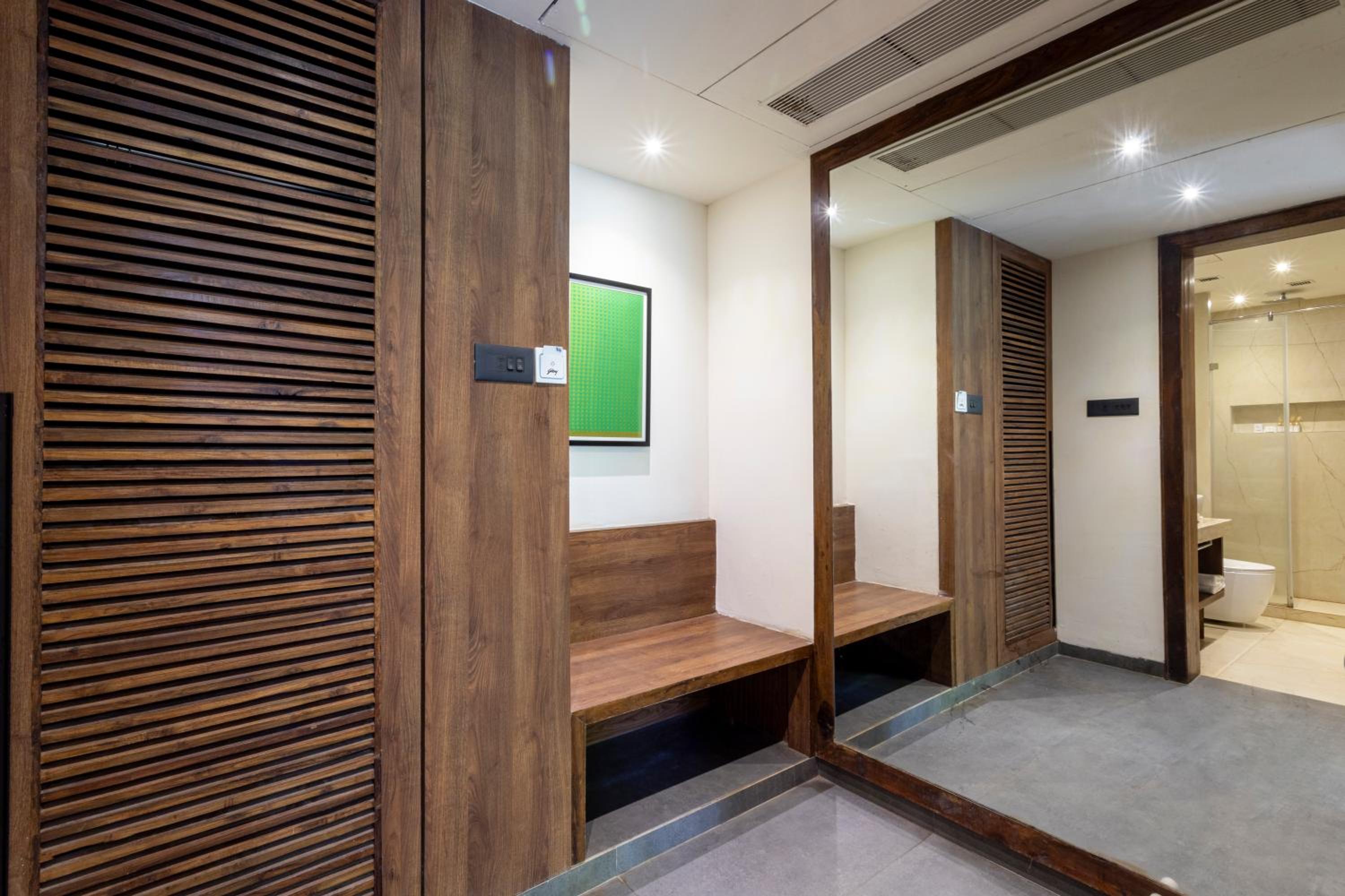 Superior Deluxe Room with Balcony (with complimentary Kayaking and 20% off on Massage session)