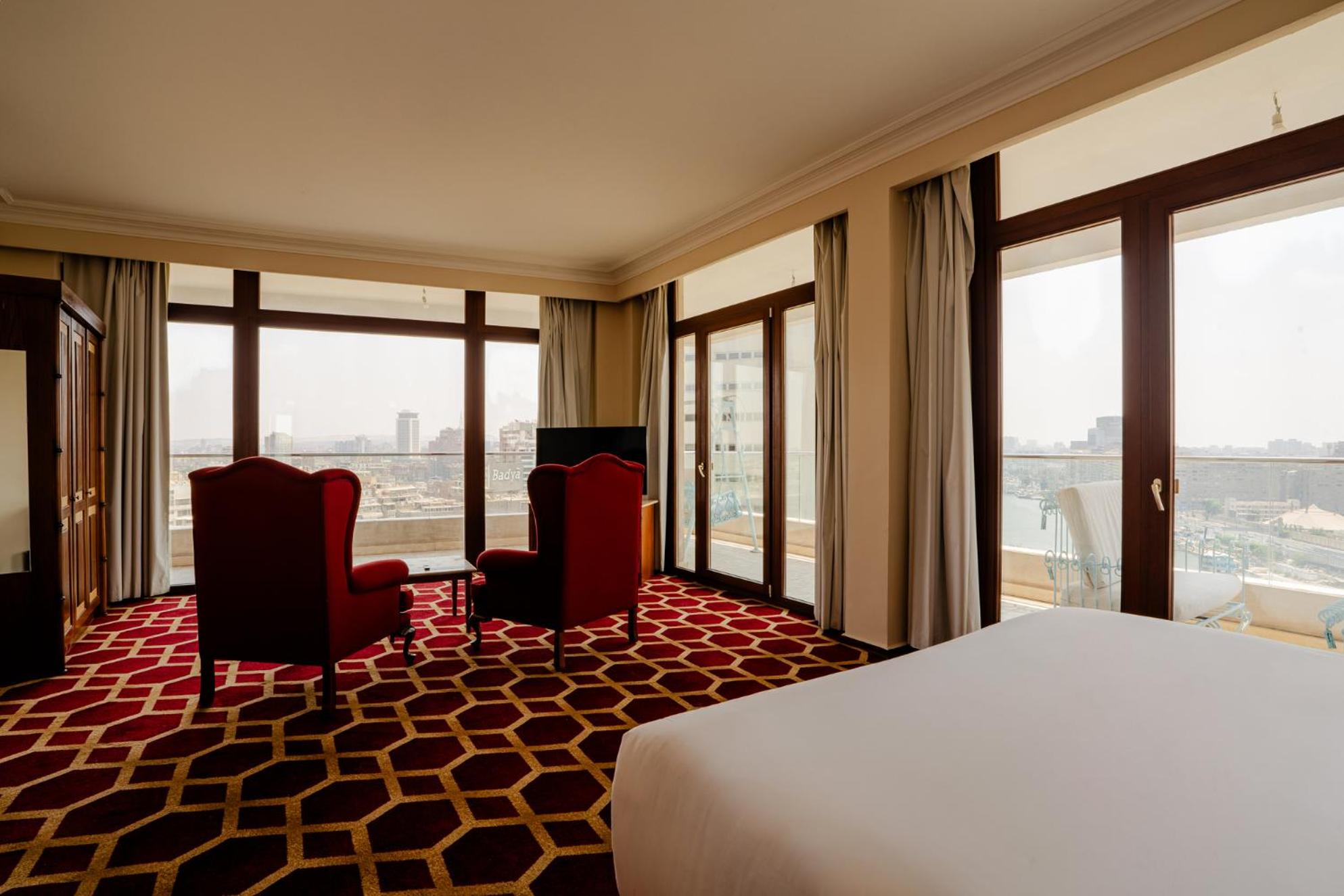 Superior King Suite