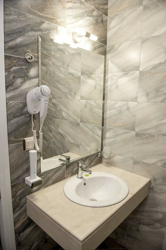 Standard Double Room, 2 Twin Beds, City View
