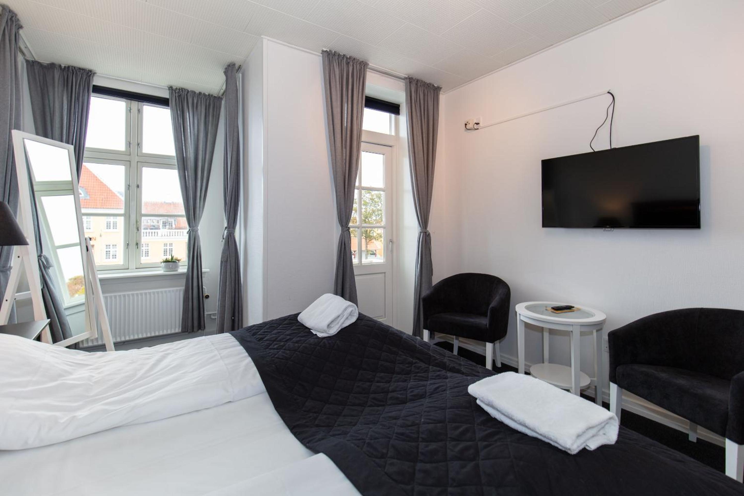 Superior Family Room