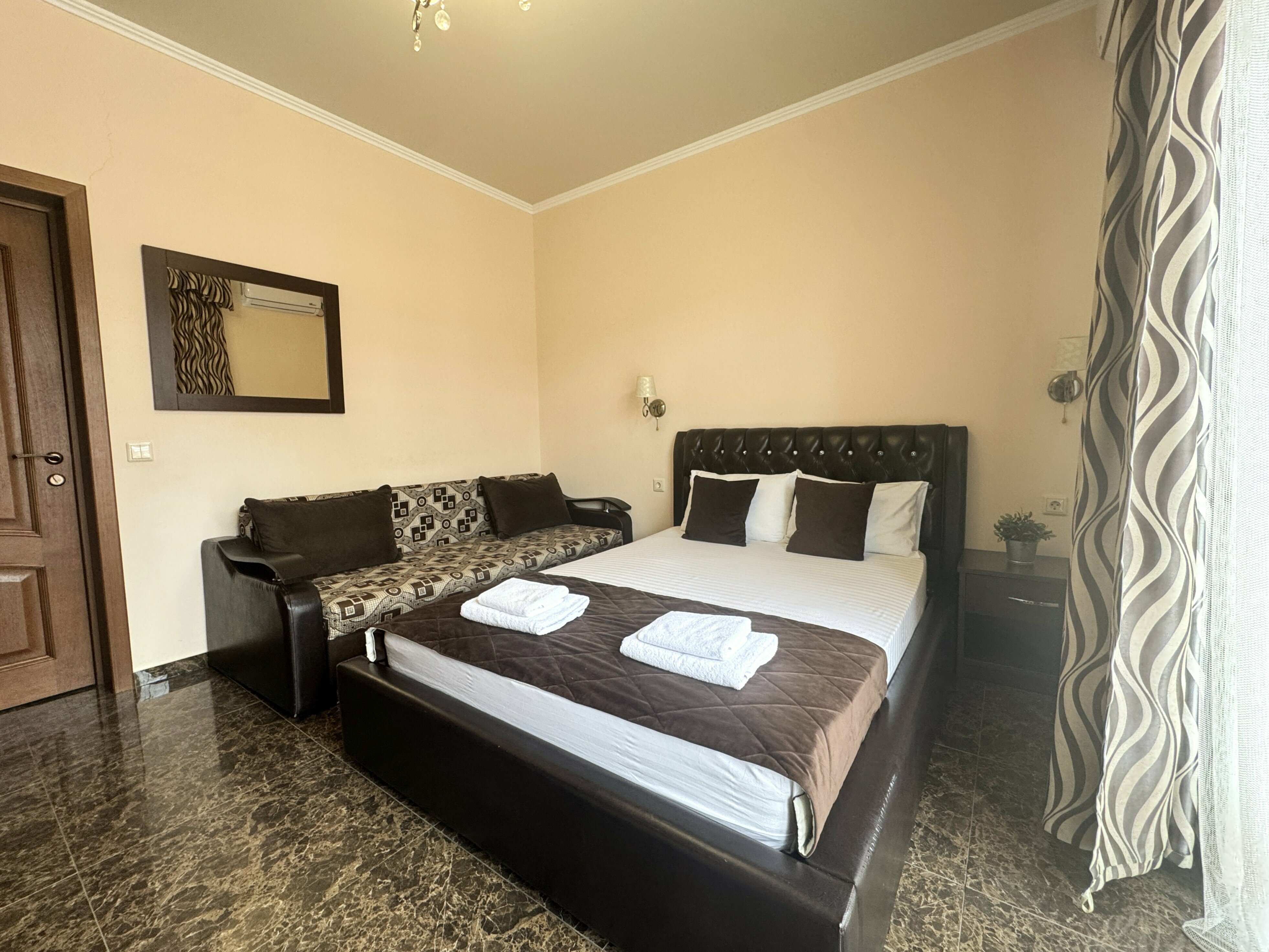 КОМФОРТ (КОРПУС МАНОЛИС) с балконом