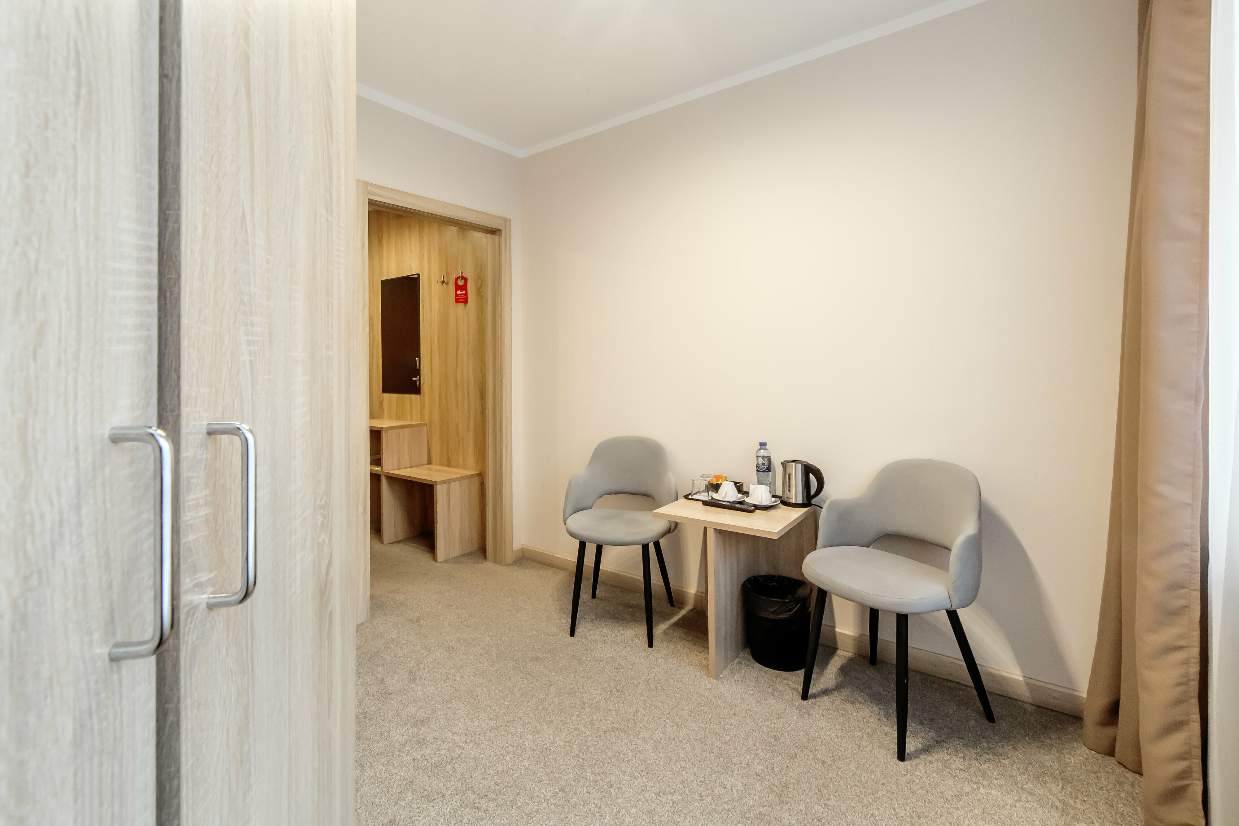 Стандарт + с двуспальной или двумя односпальными кроватями