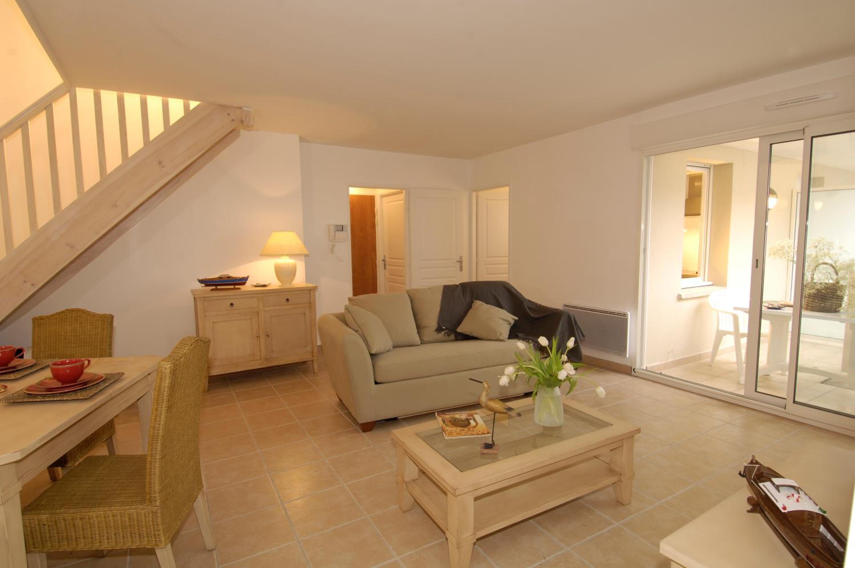 Two-Bedroom Apartment (6 Adults)