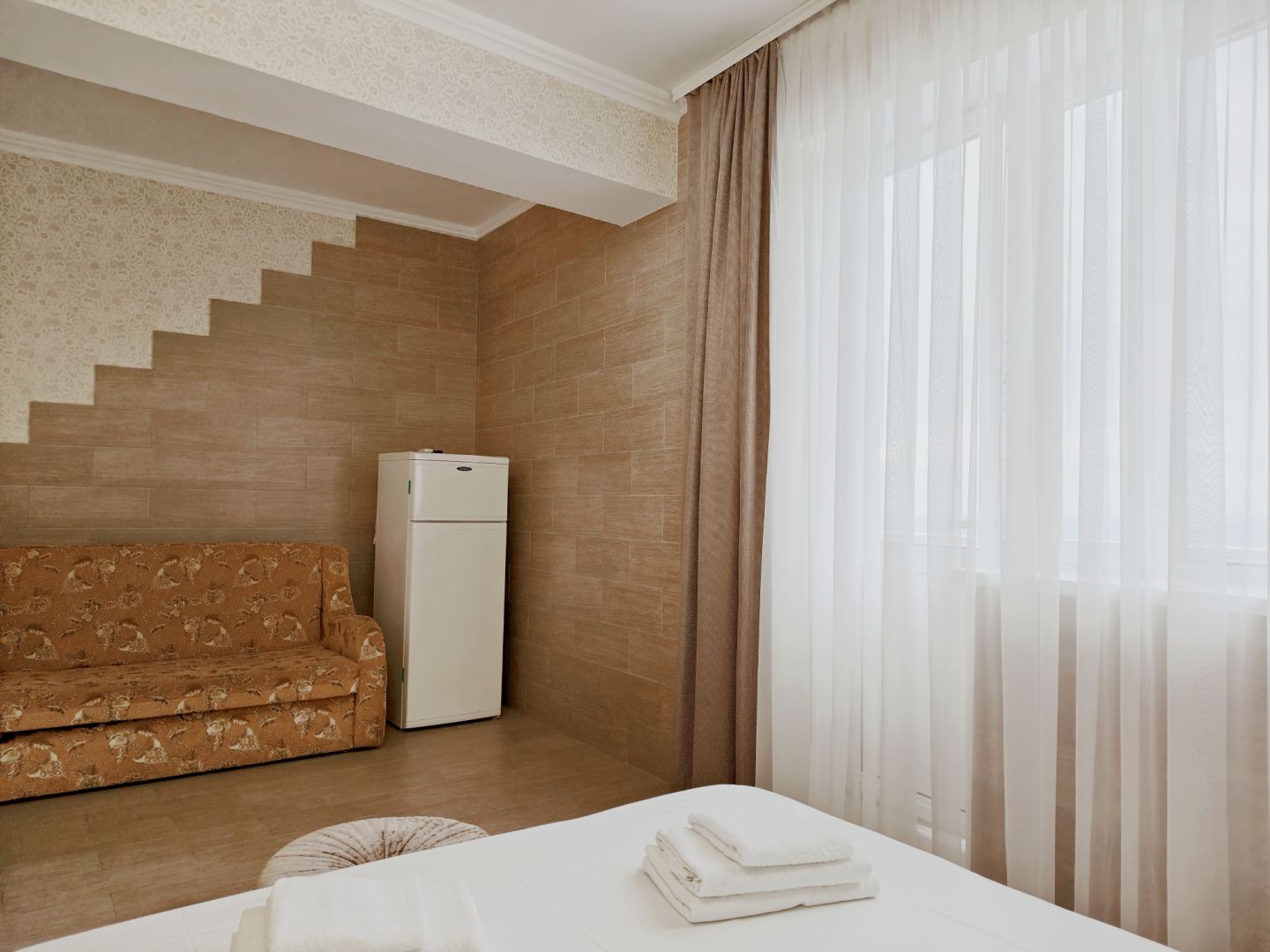 Трехместный номер с балконом