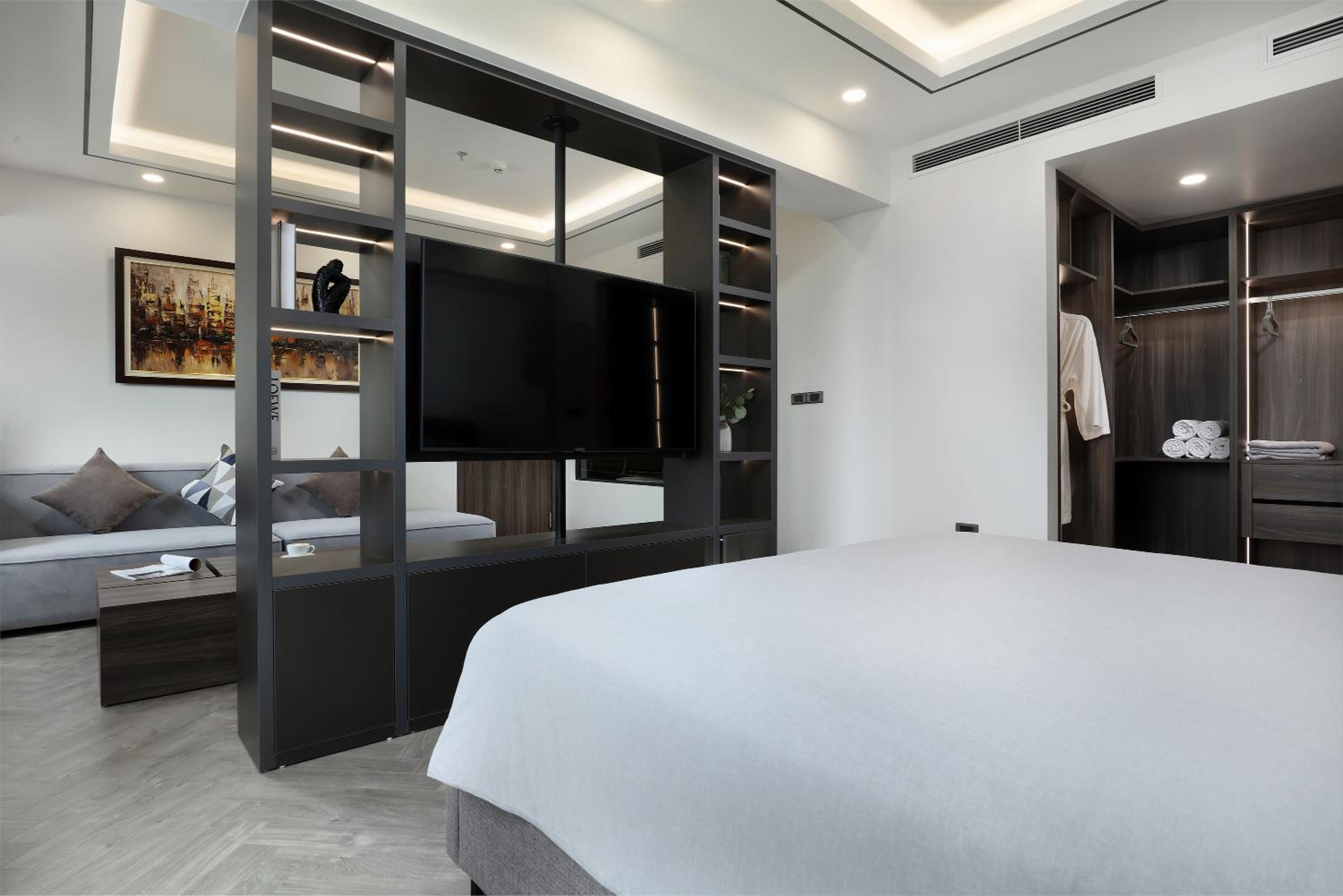 Executive Suite