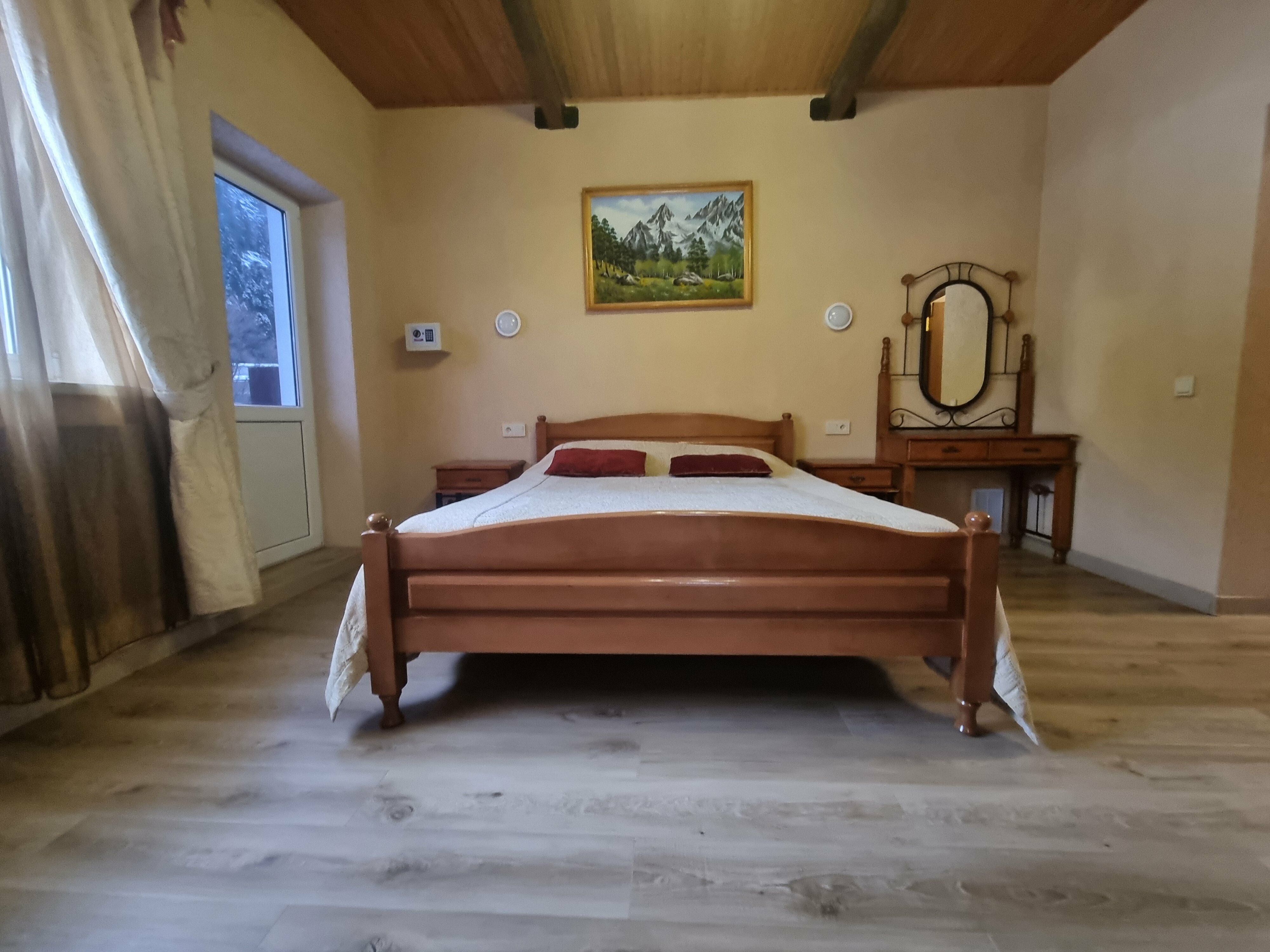 Улучшенный номер с кроватью размера «king-size» или 2 отдельными кроватями