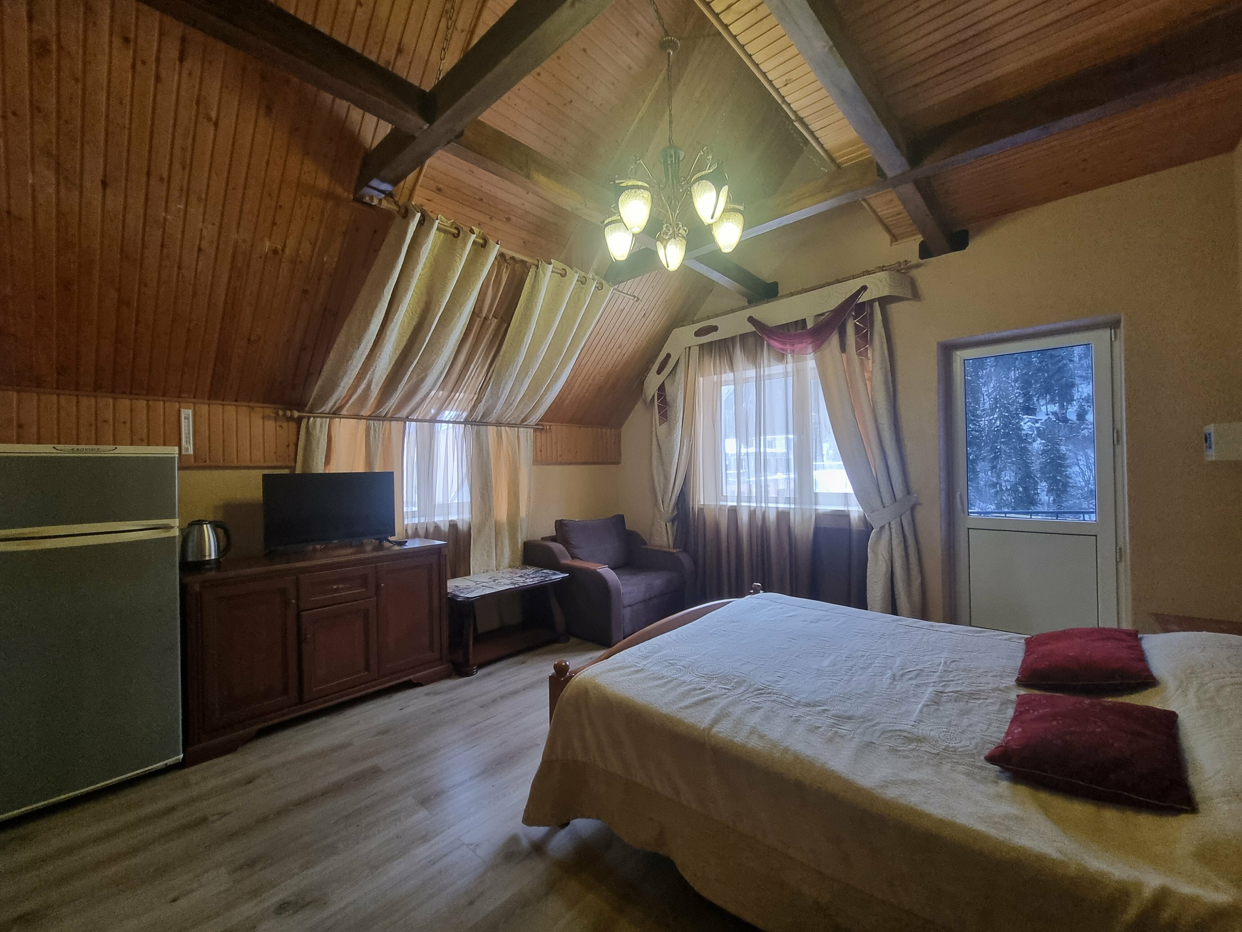 Улучшенный номер с кроватью размера «king-size» или 2 отдельными кроватями