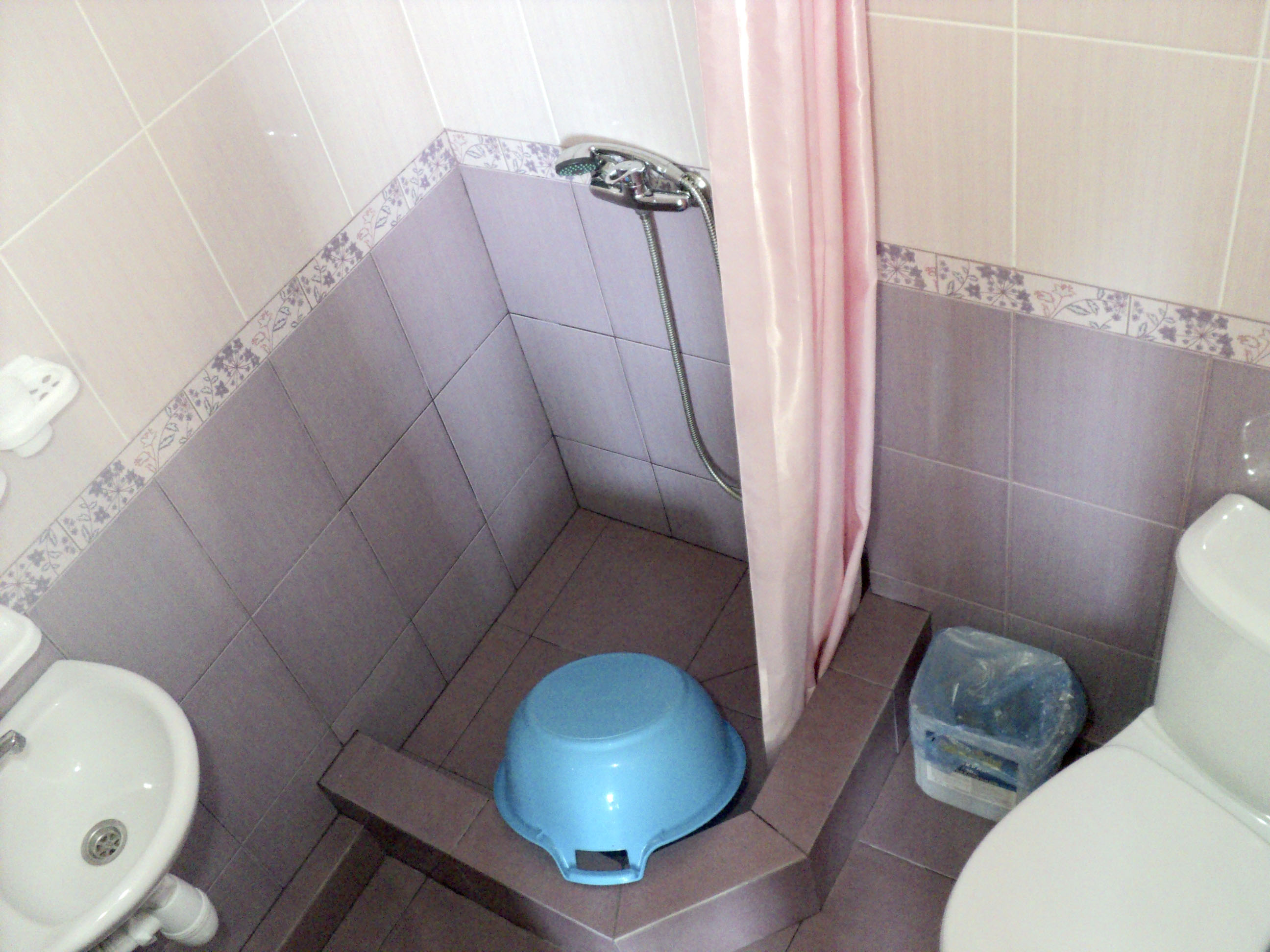 Трехместный номер с балконом и видом на море