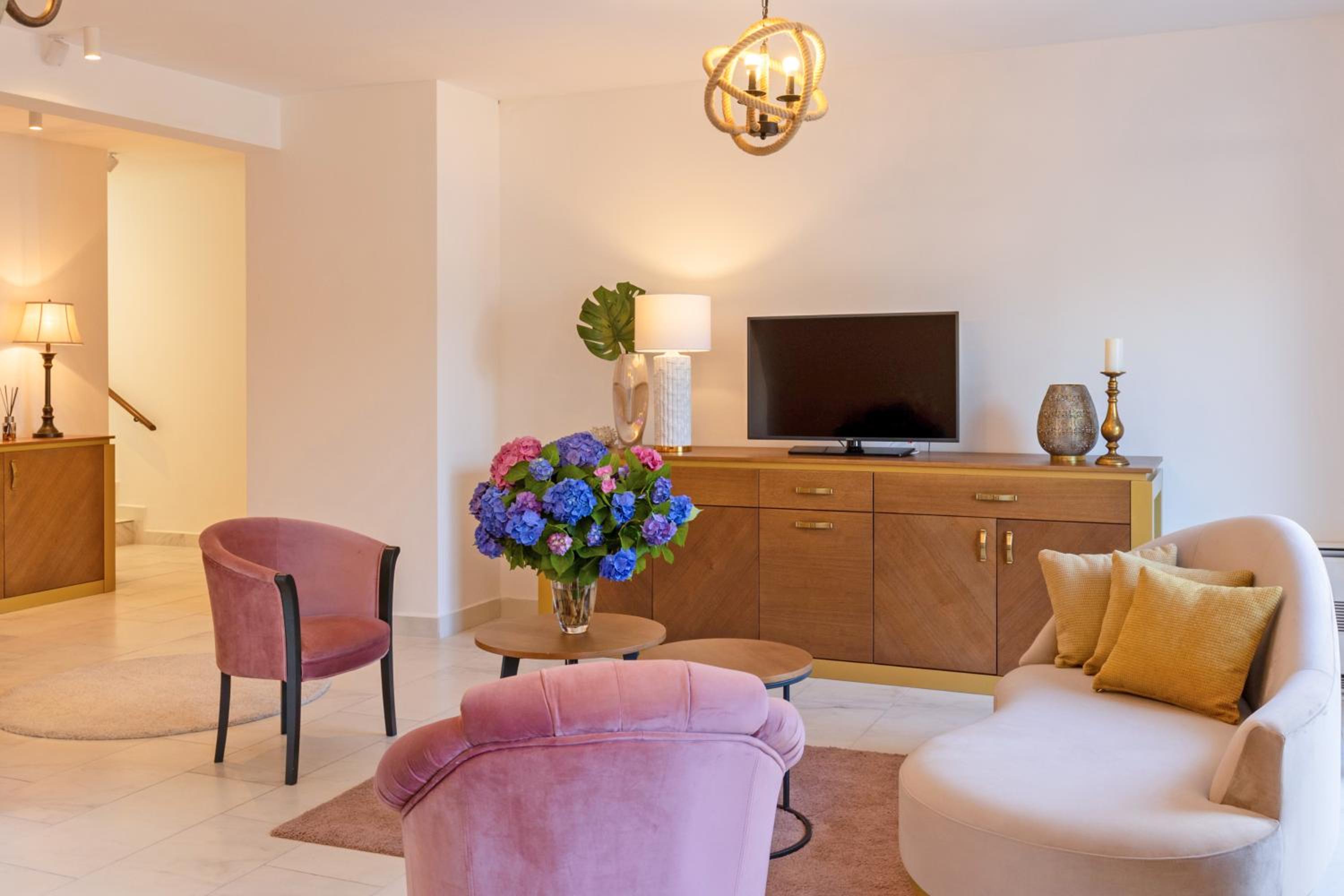 Three Bedroom Villa - Beach Front