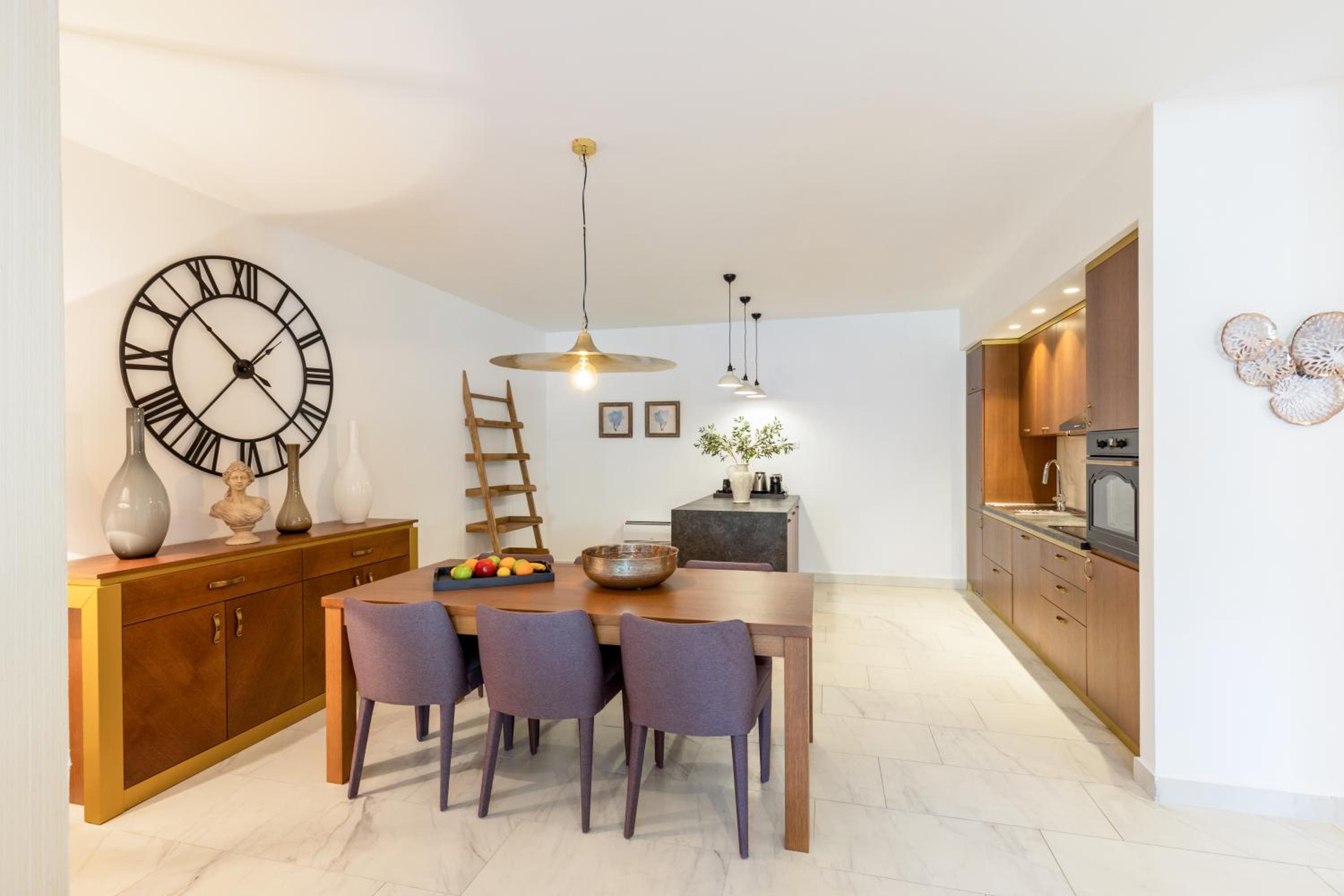 Three Bedroom Villa - Beach Front