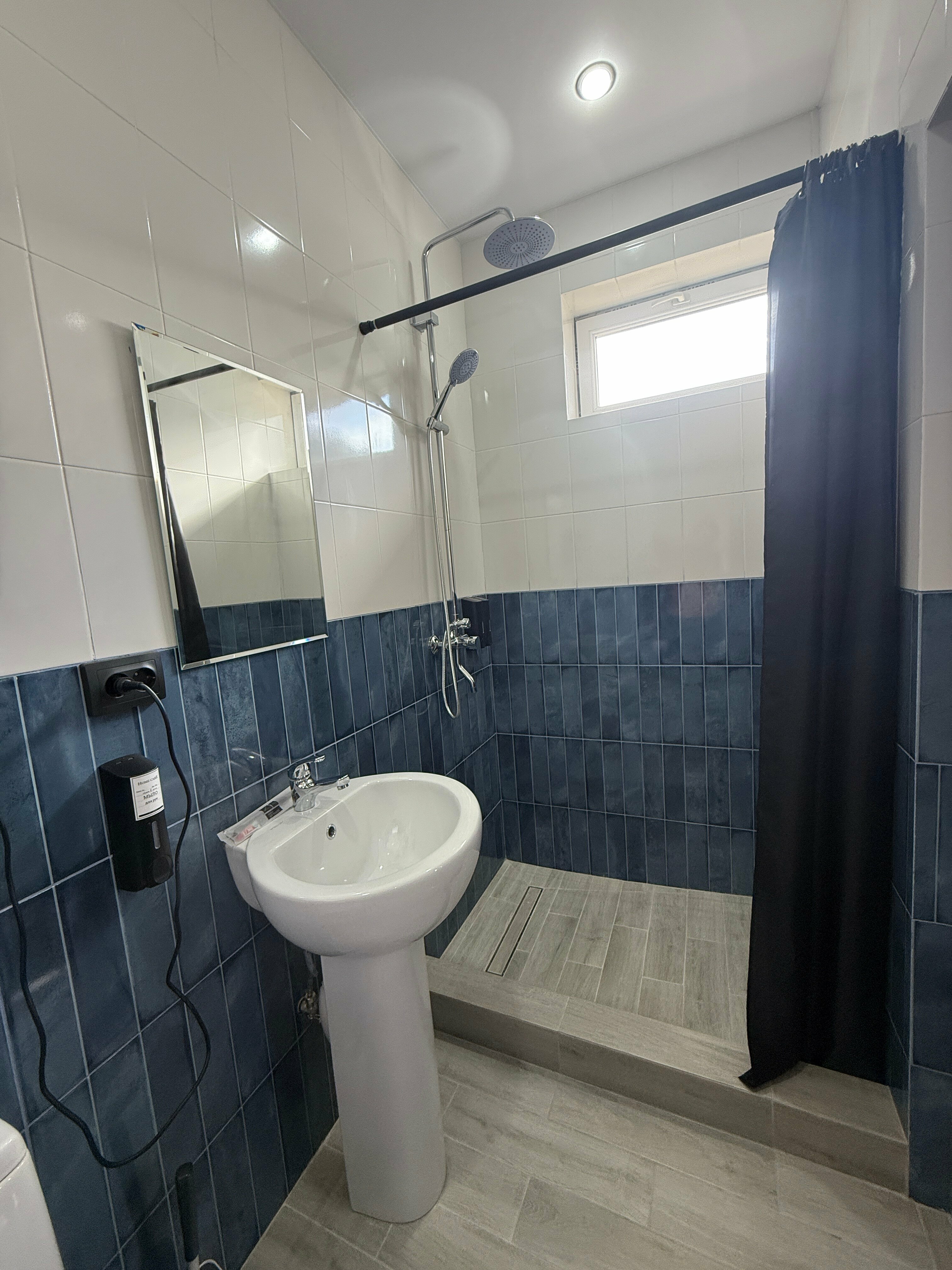 4 МЕСТНЫЙ  ДВУХКОМНАТНЫЙ ПОЛУЛЮКС БЕЗ БАЛКОНА