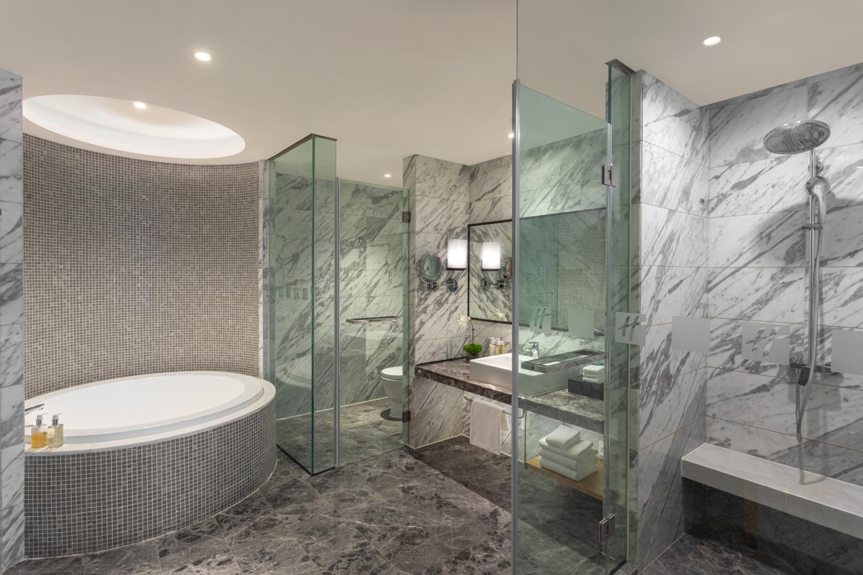 One-Bedroom Suite Smart Room