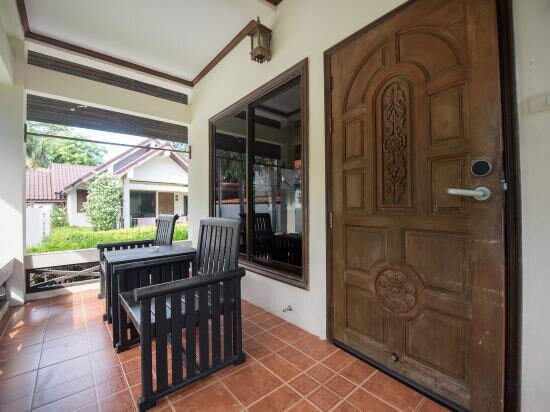 Family Room With Garden View