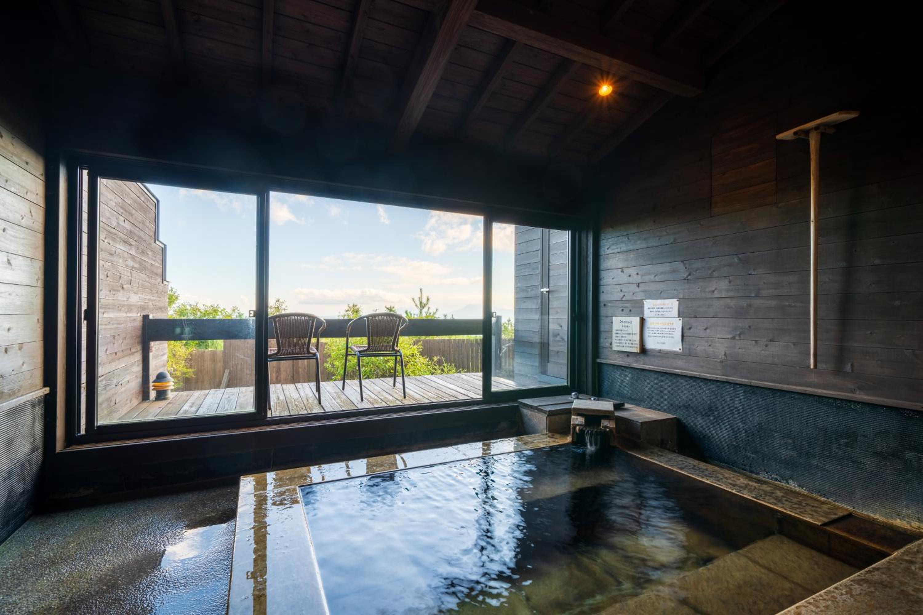 Twin Room with Private External Bathroom