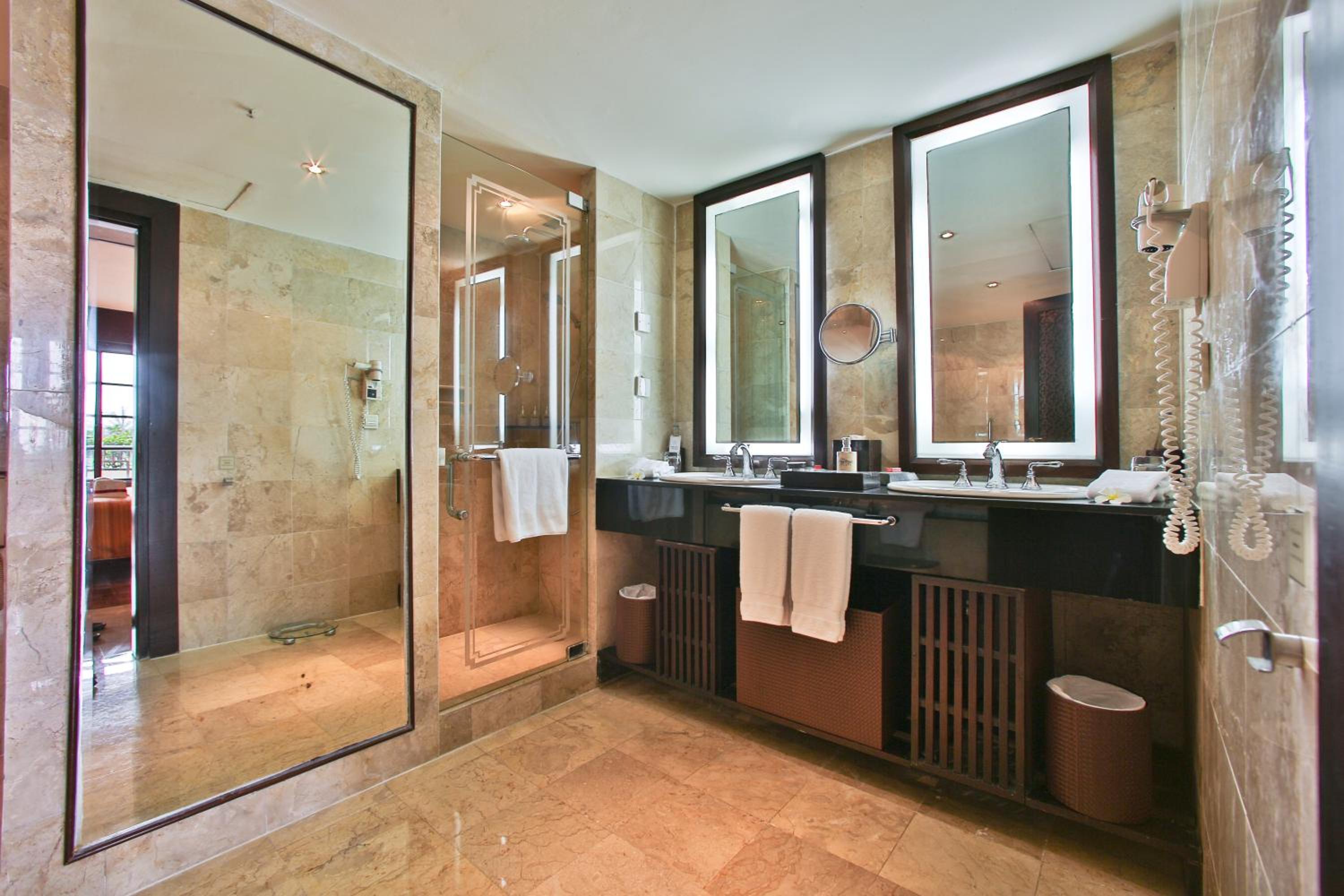 Ayodya Suite with Club Benefits