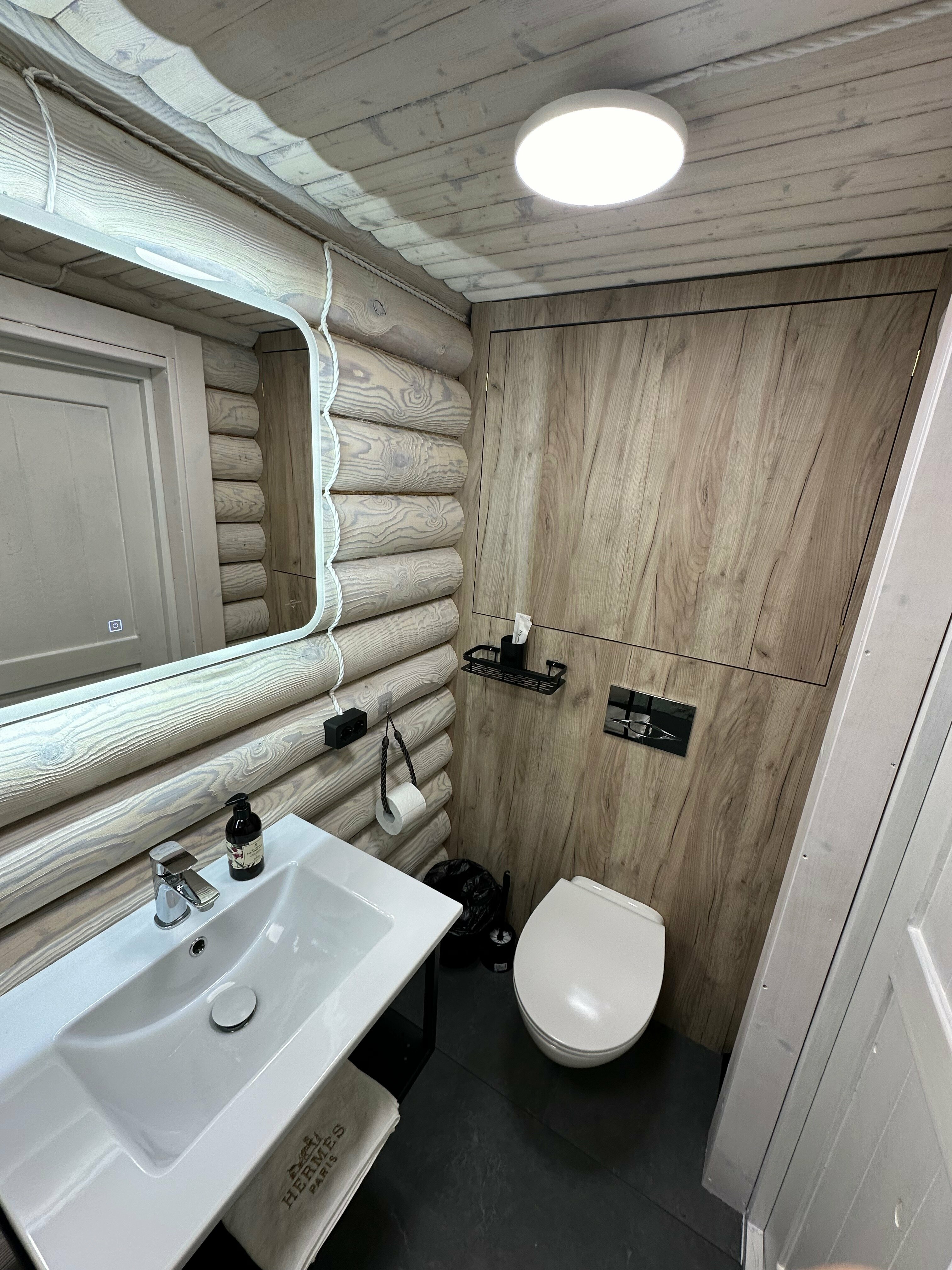 2 комнатный домик с террассой, беседкой, мангалом