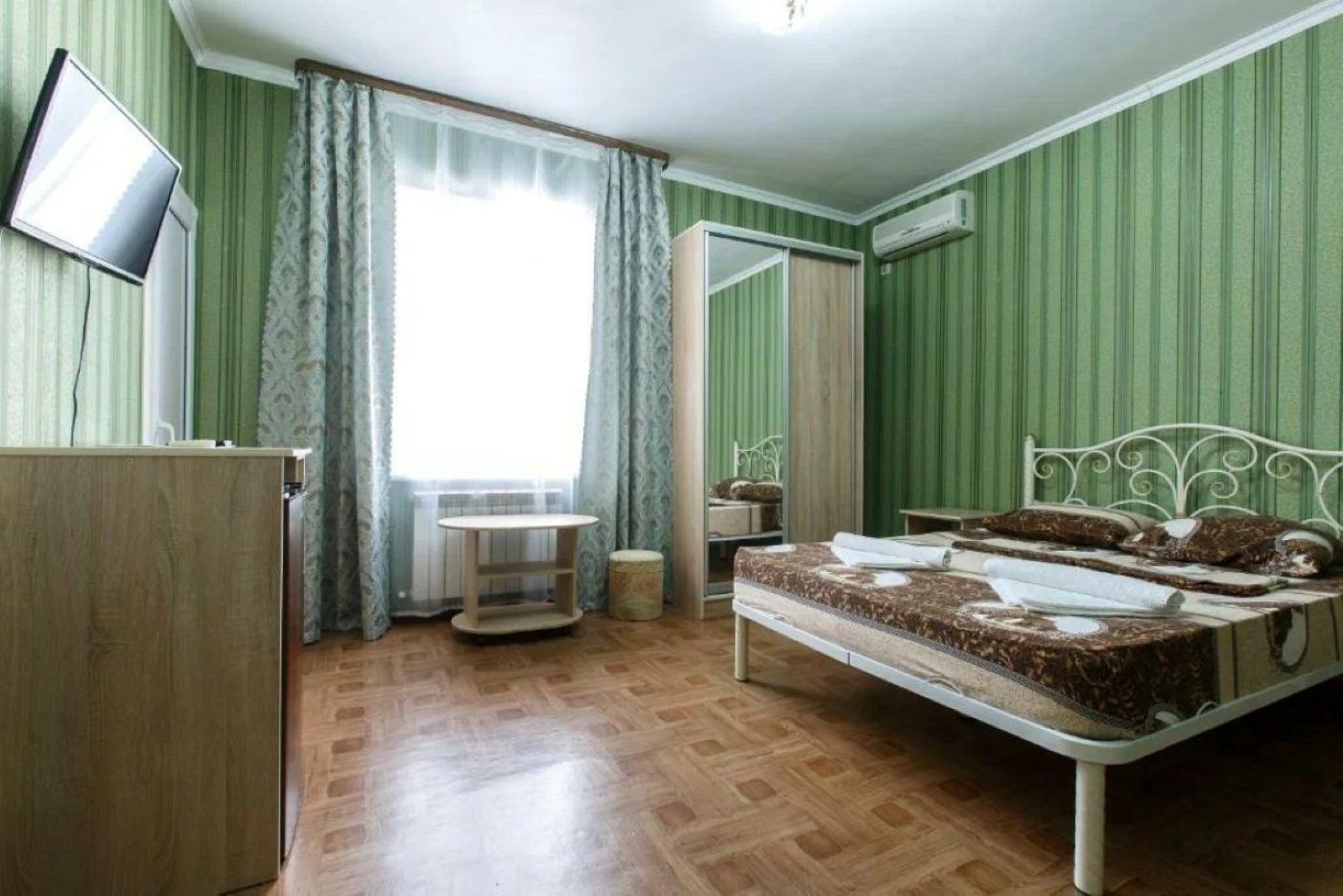 Двухместный номер Комфорт с балконом