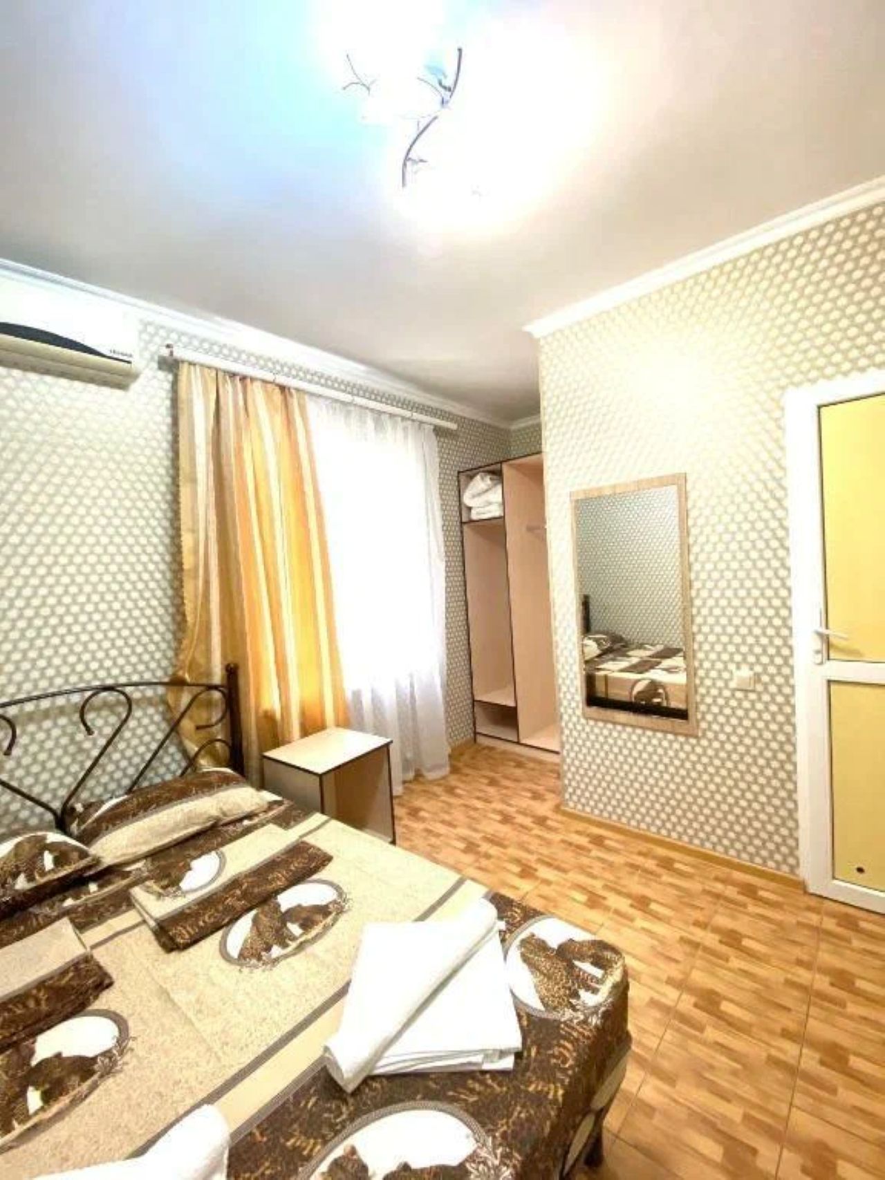 Двухместный номер Стандарт, без балкона