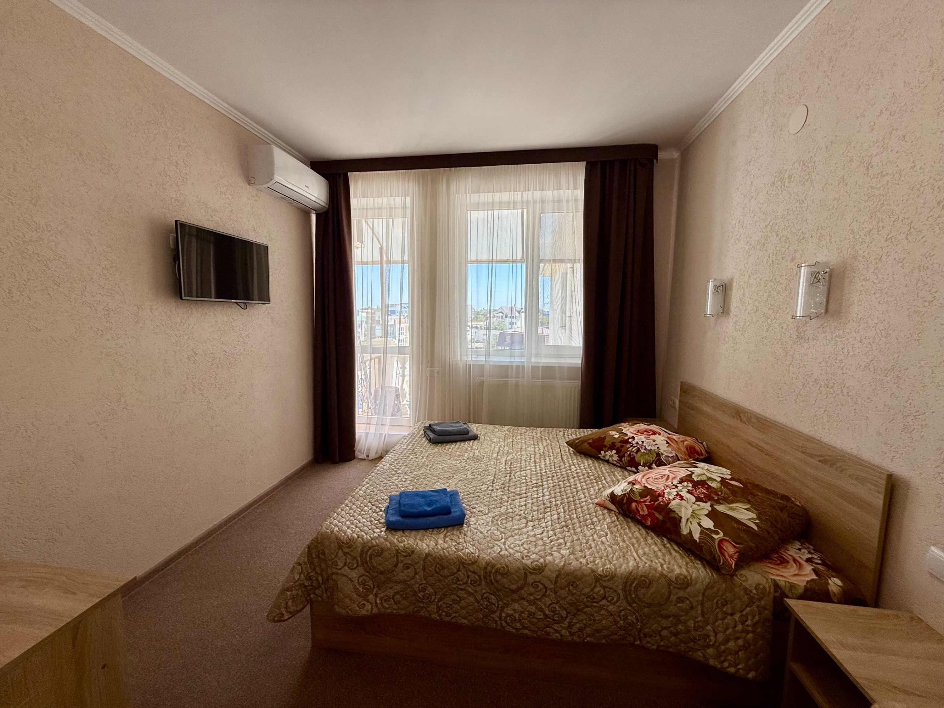 Большой двухместный номер с 1 кроватью