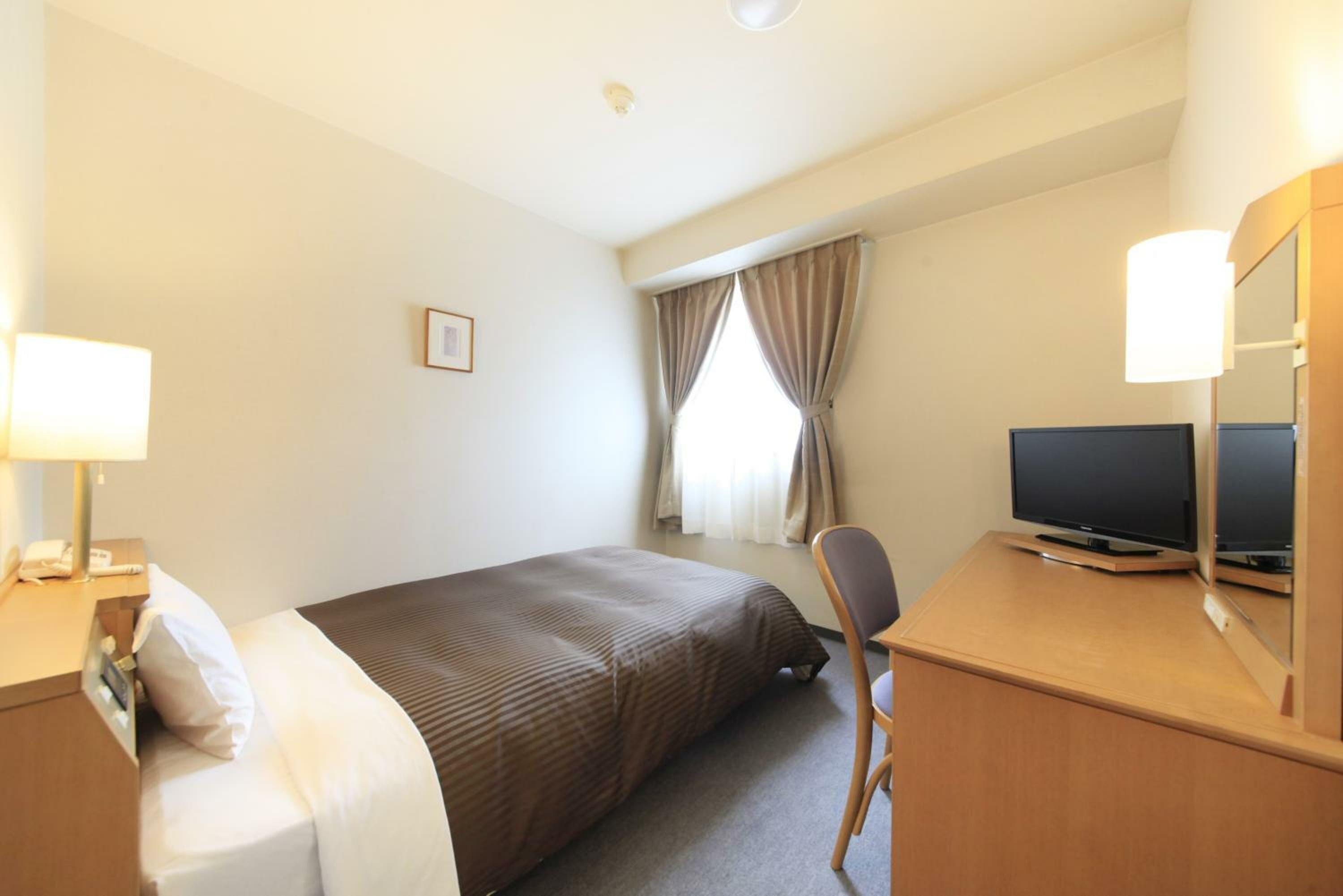 Single Room - Non-Smoking