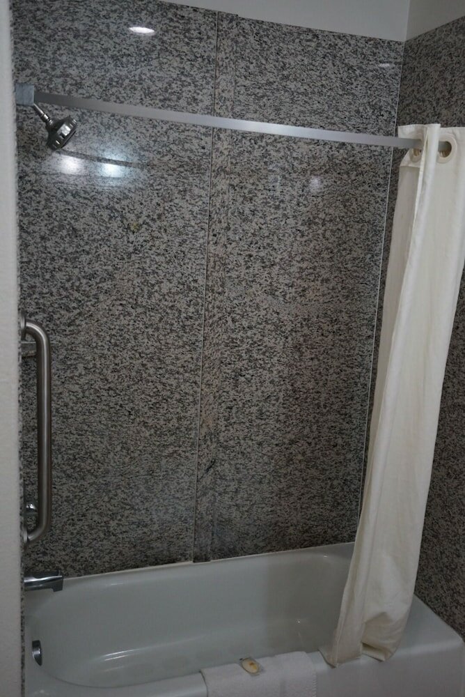 Standard Room, 1 King Bed, Non Smoking, Jetted Tub
