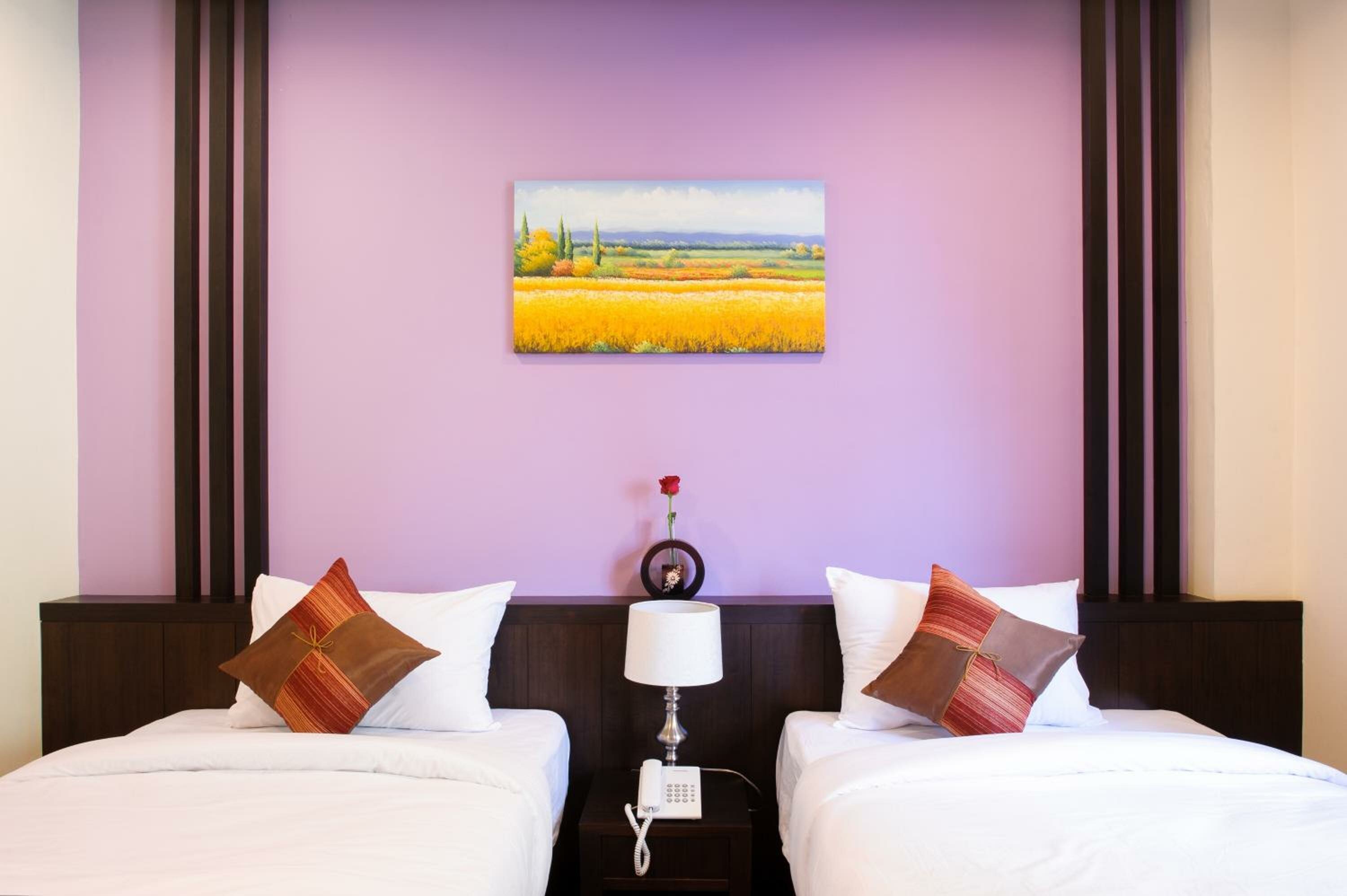 Standard Twin Room