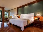 Guest Room, 1 King, Garden View, Partial Sea View, Balcony в JW Marriott Phuket Resort & Spa