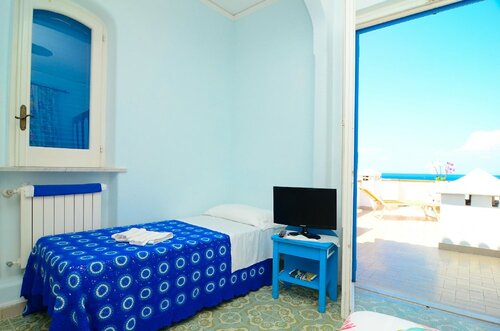 Single Room (Beach Access) в Hotel Terme Marina