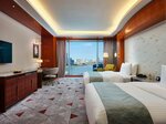 Club Bund View Twin Room в Grand Kempinski Hotel Shanghai