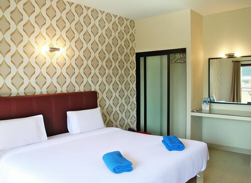 Deluxe Double Room with Balcony в Mana Residence