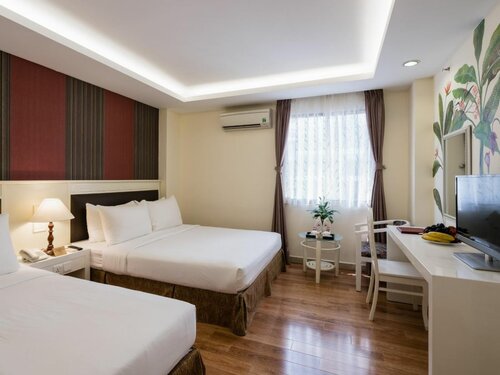 Premium Deluxe Triple Room Non smoking в Asian Ruby Center Point Hotel & Spa