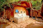 Tree House Triple Room (No Air Conditioner, No Toilet, No Bathroom in room) в Bayrams Tree Houses