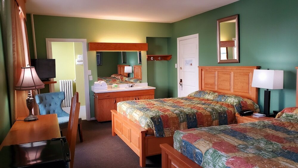 Traditional Room, 2 Queen Beds
