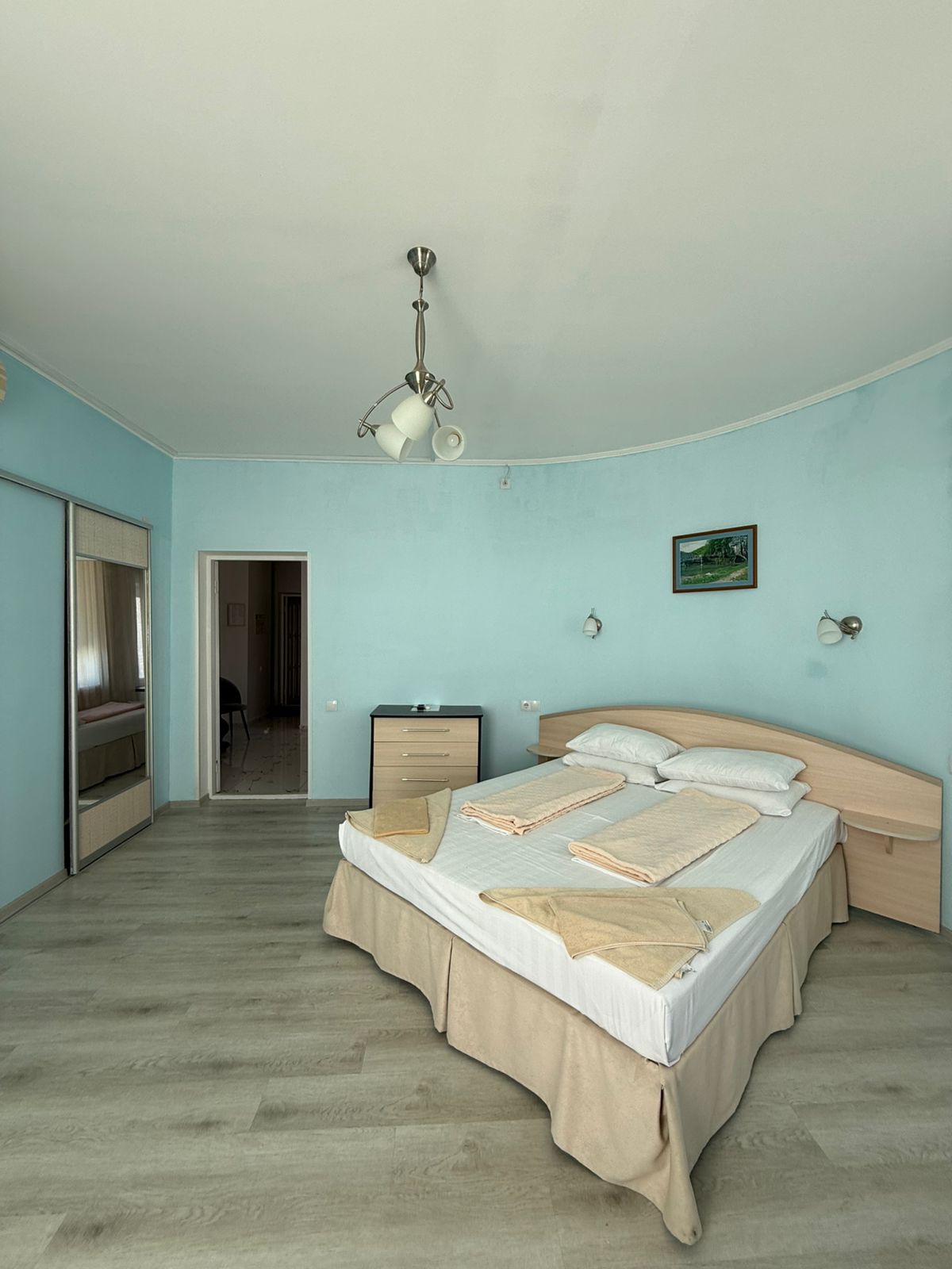 Трехместный номер с террасой