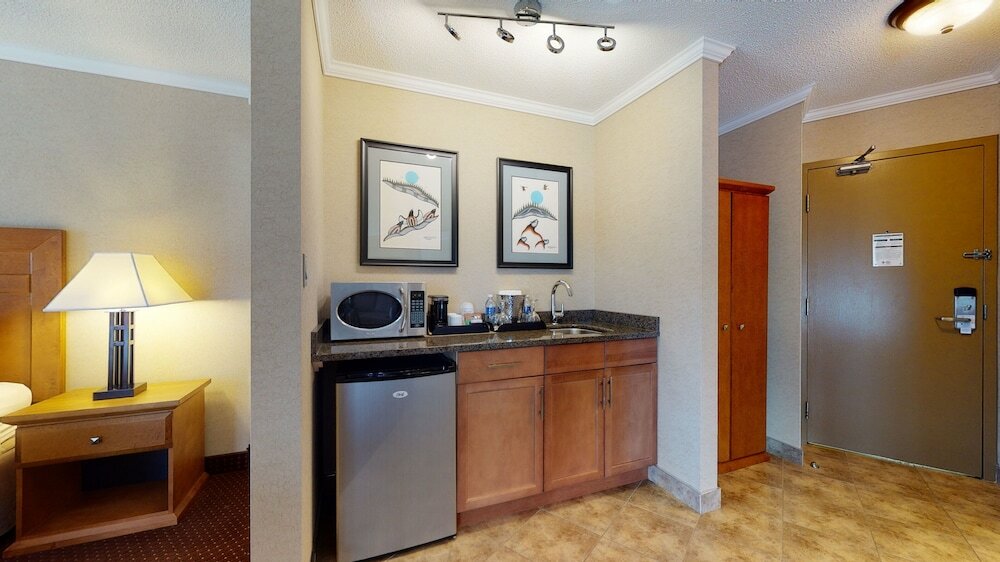 Suite, 1 King Bed, Non Smoking, Refrigerator & Microwave