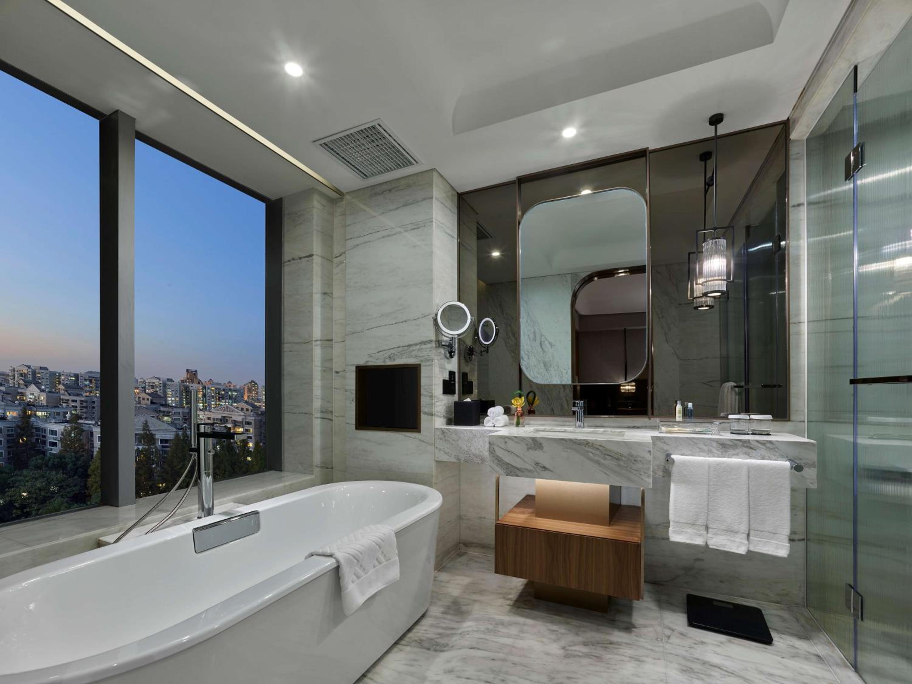 Executive King Room
