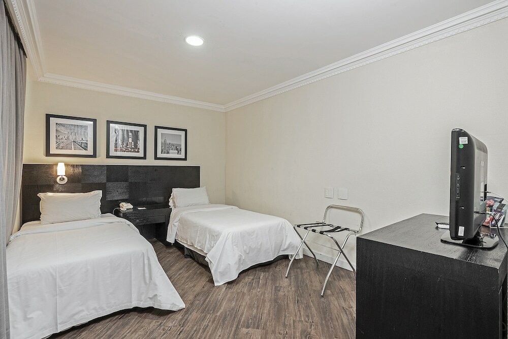 Deluxe Room, Mobility Accessible