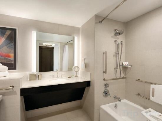 Pinnacle Two Double Room With Lake View