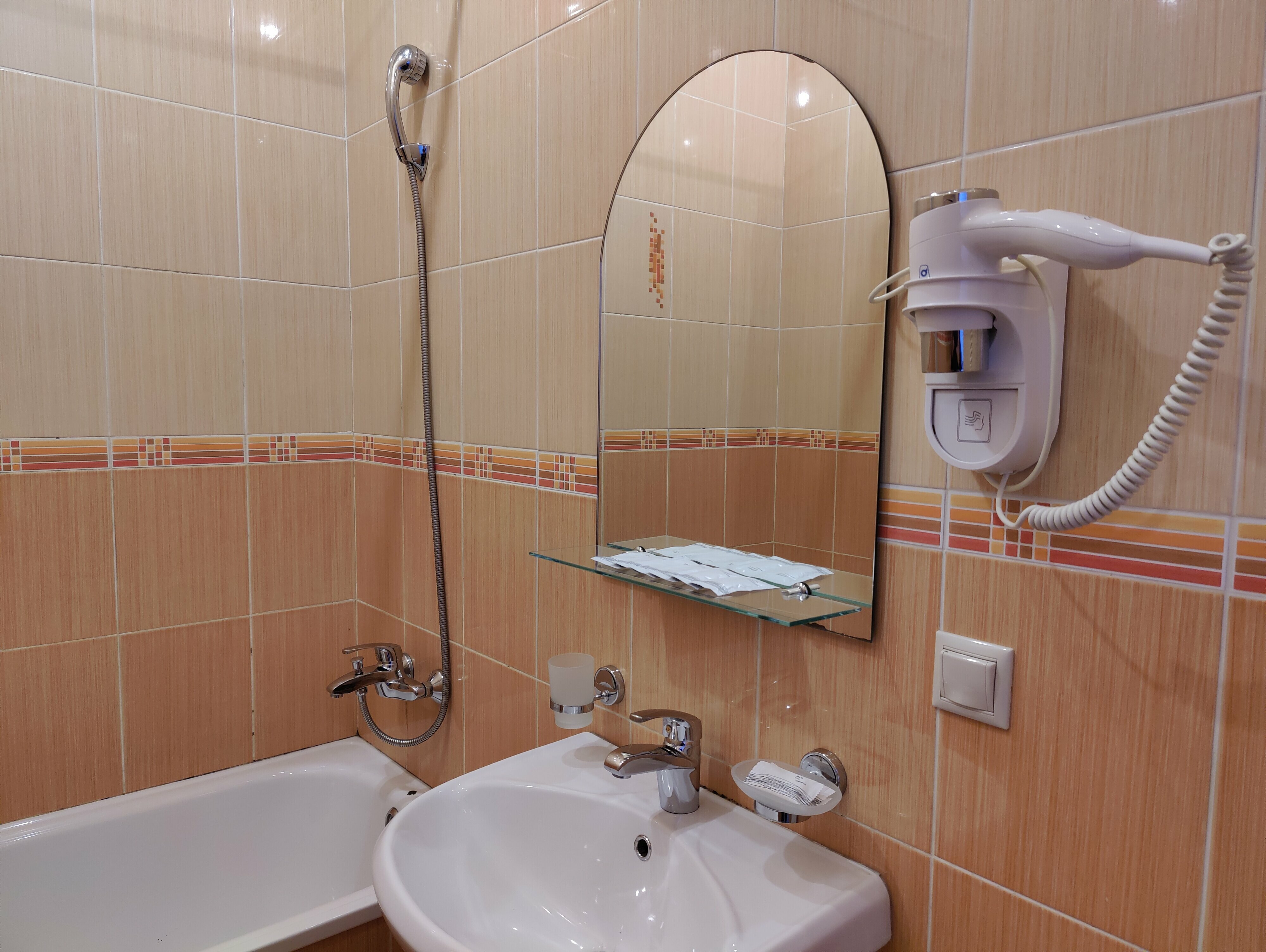 Улучшенный трехместный номер