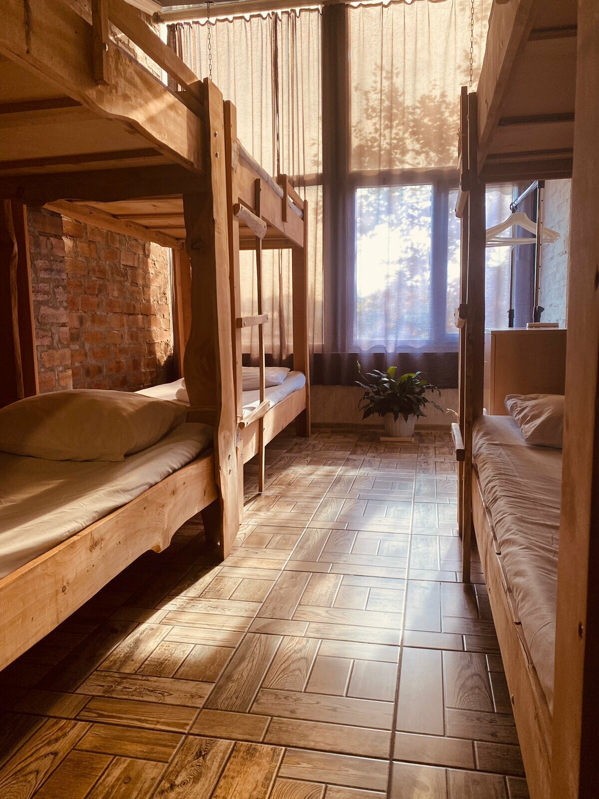 Общий номер для женщин с 6 кроватями