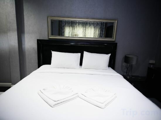 Standard King Bed
