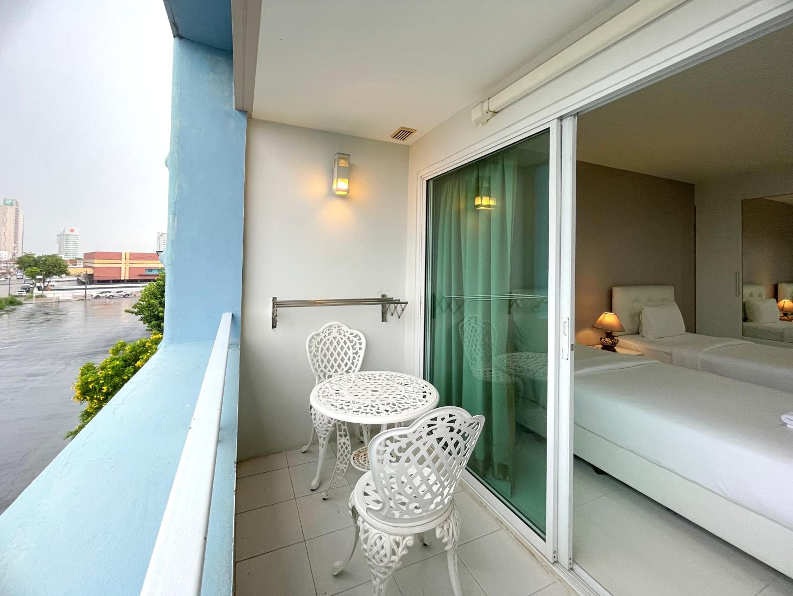 Superior Double or Twin Room with Terrace