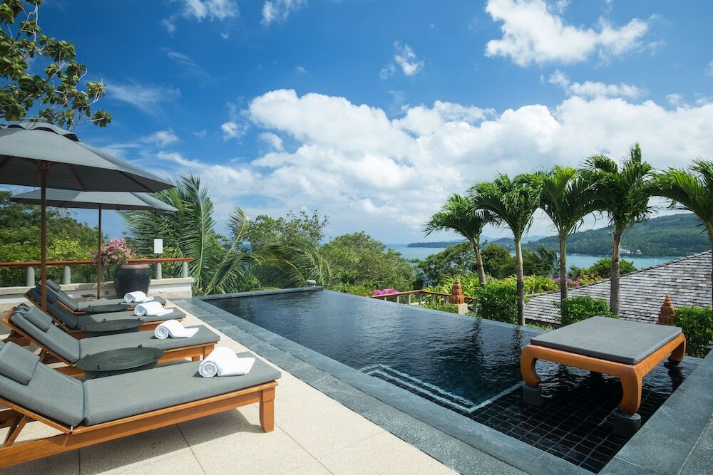 1 Bedroom Pool Suite