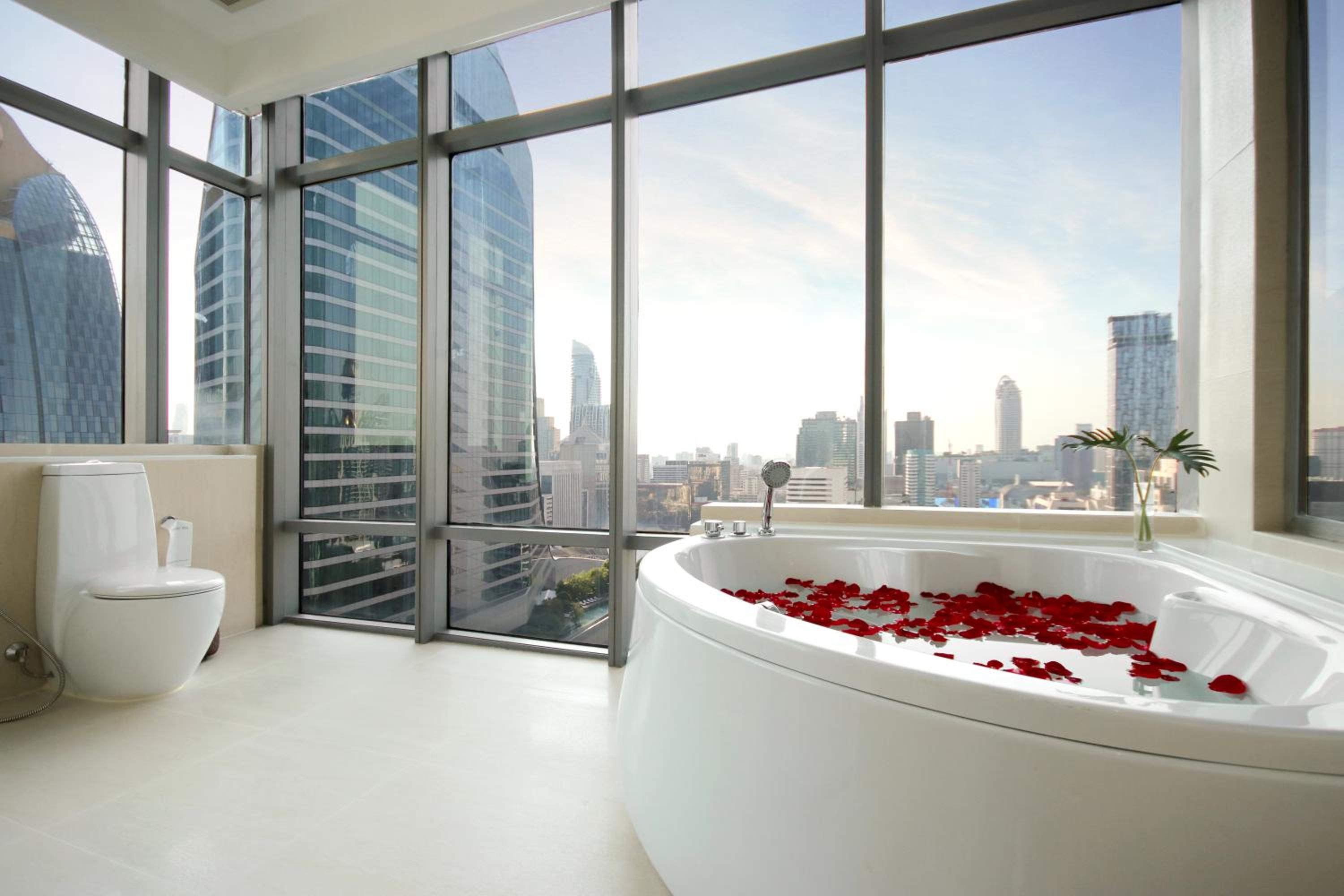 Butterfly Pea Grand Royal Duplex Suite - Two Bedroom