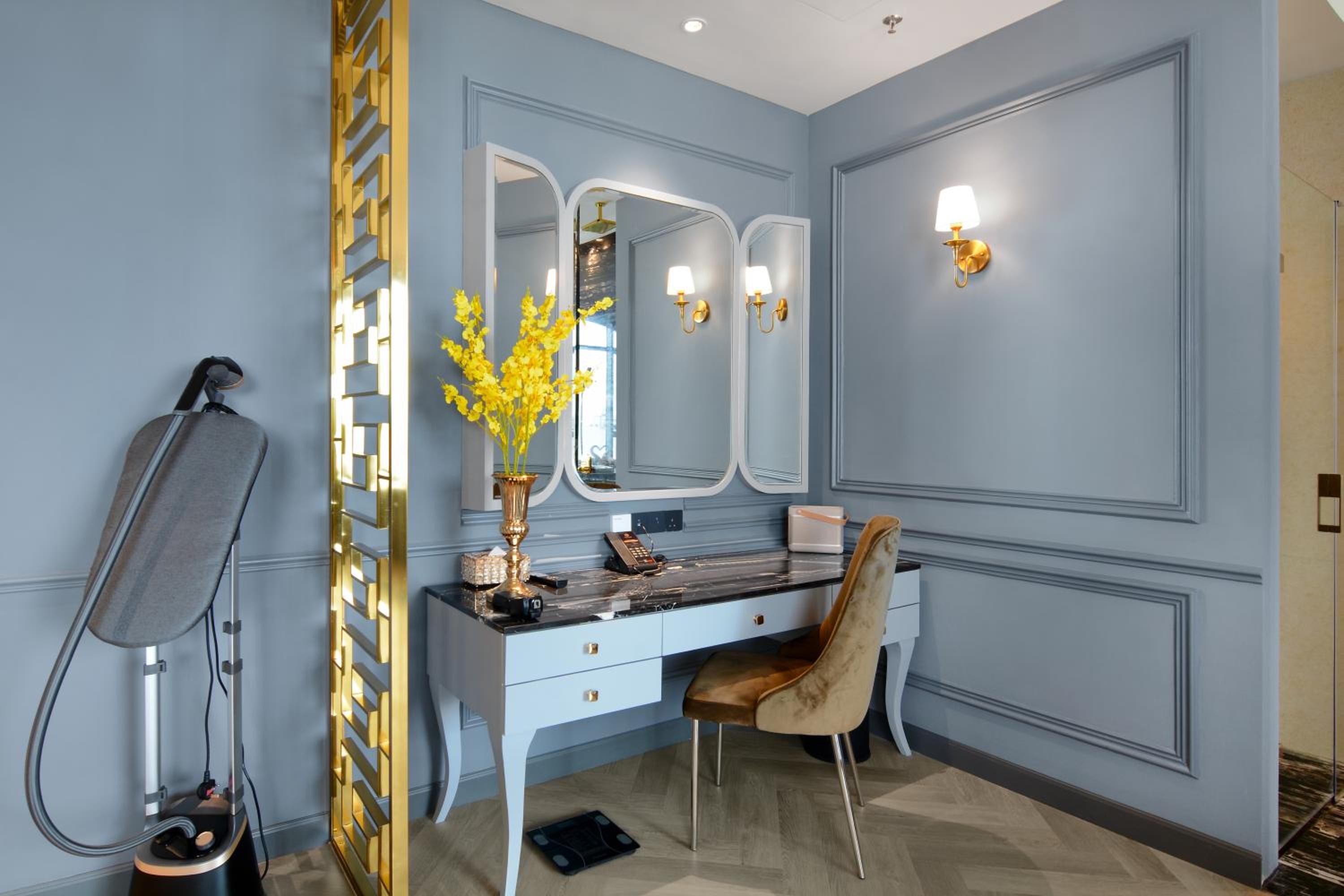 Darling Suite