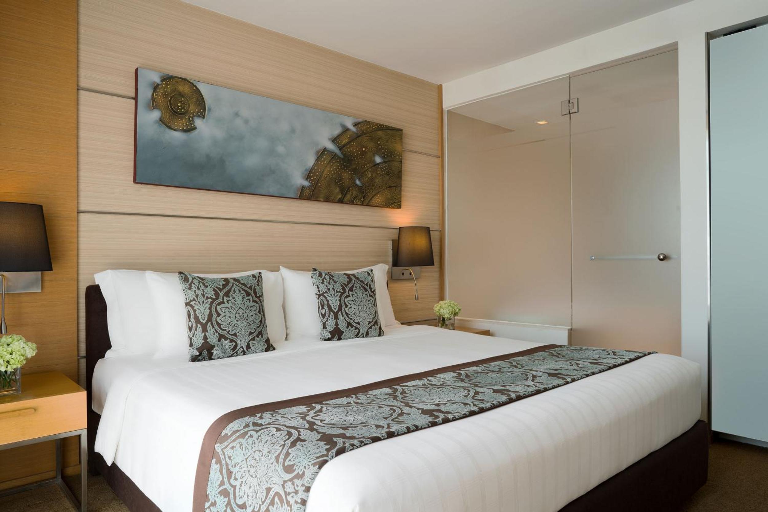 One-Bedroom Suite King Bed with Private Balcony